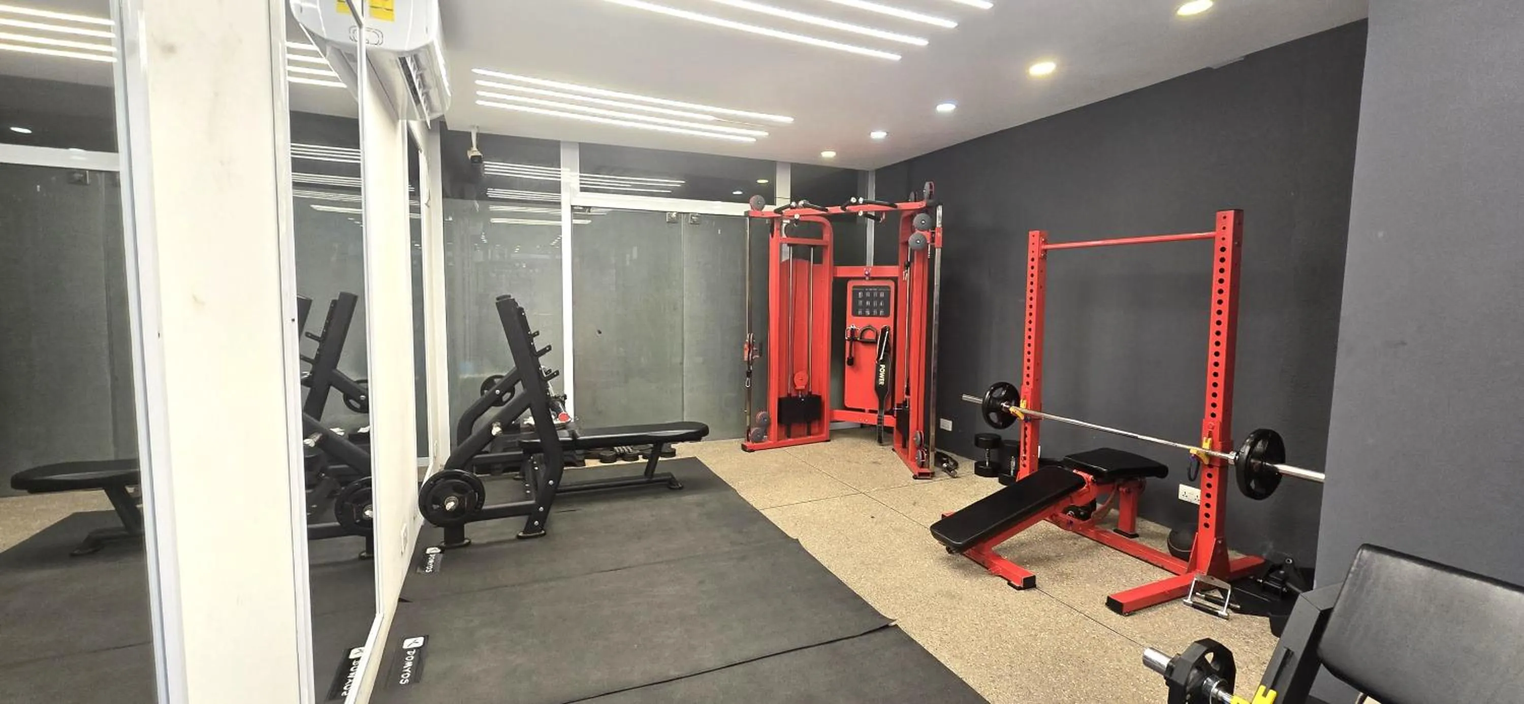 Fitness centre/facilities in Montecito Apartments