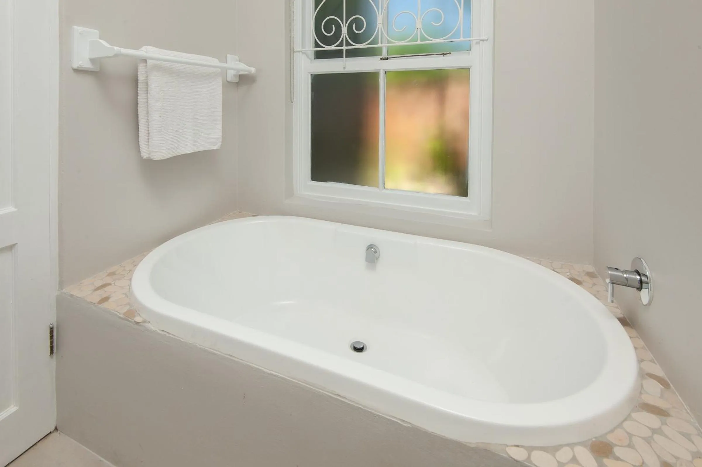 Bath in Villa Blu Guesthouse