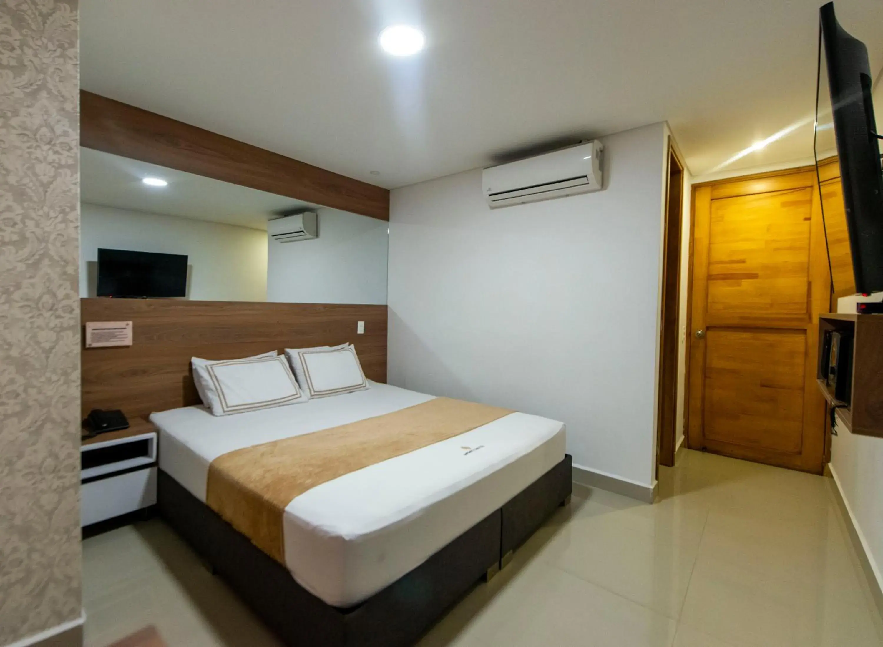 Budget Double Room - single occupancy in Infinity Hotel Budget Double Room - single occupancy in Infinity Hotel