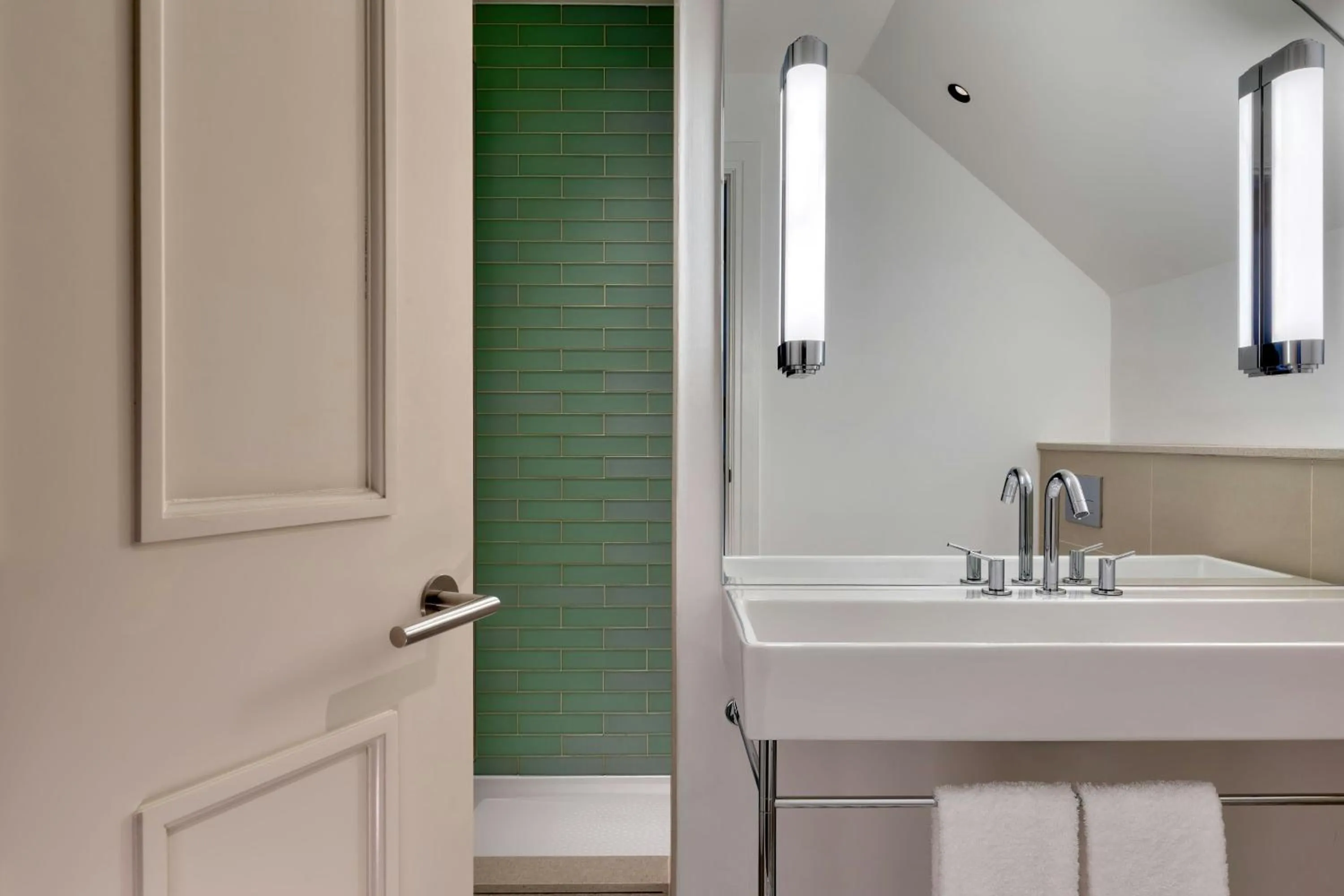 Bathroom in Old Town Chambers, Autograph Collection