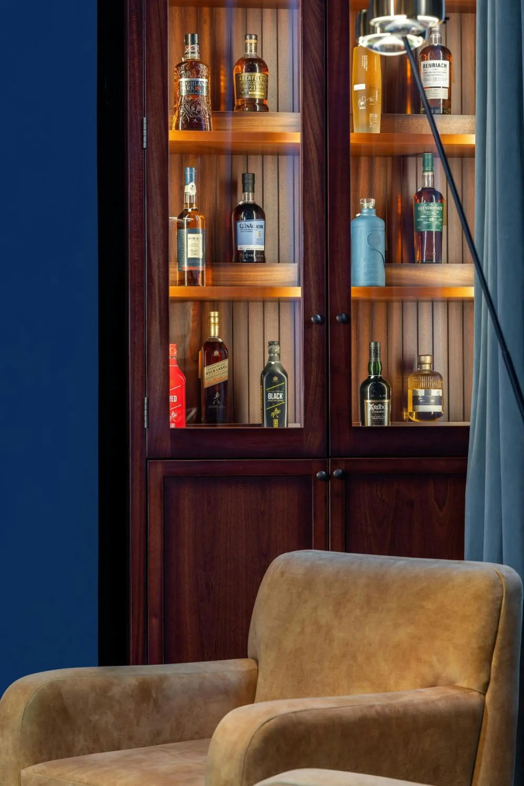 Lounge or bar in Old Town Chambers, Autograph Collection Lounge or bar in Old Town Chambers, Autograph Collection