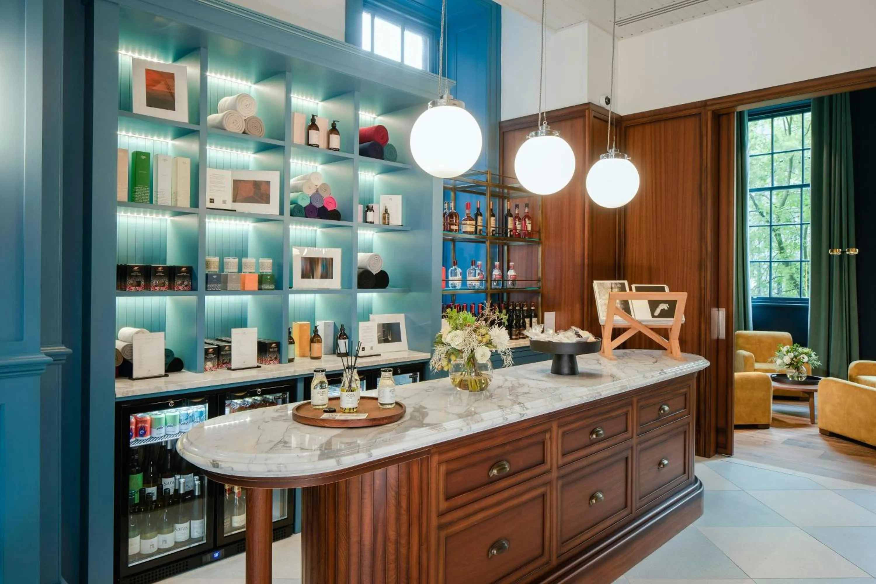 Other in Old Town Chambers, Autograph Collection