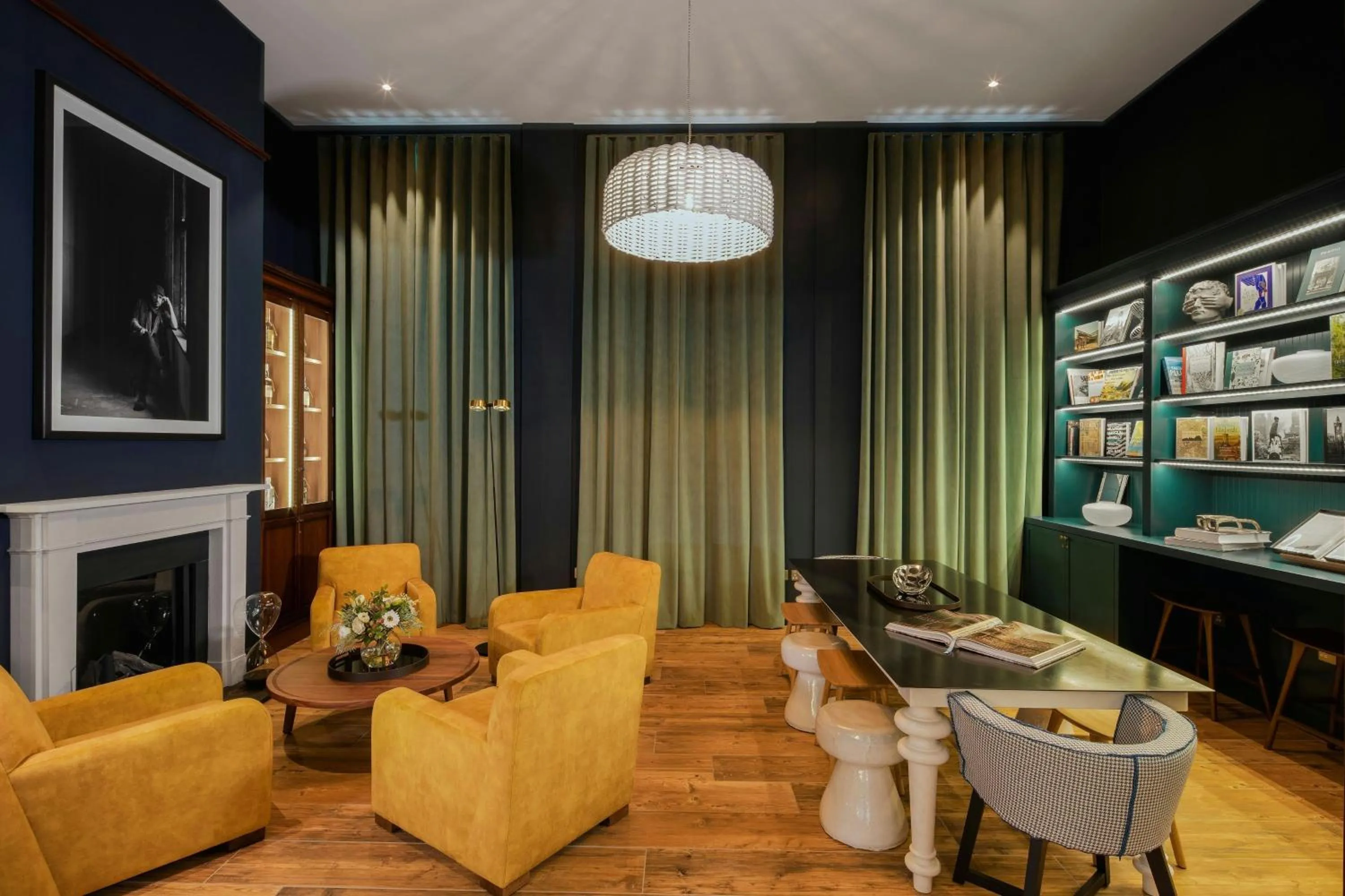 Other in Old Town Chambers, Autograph Collection