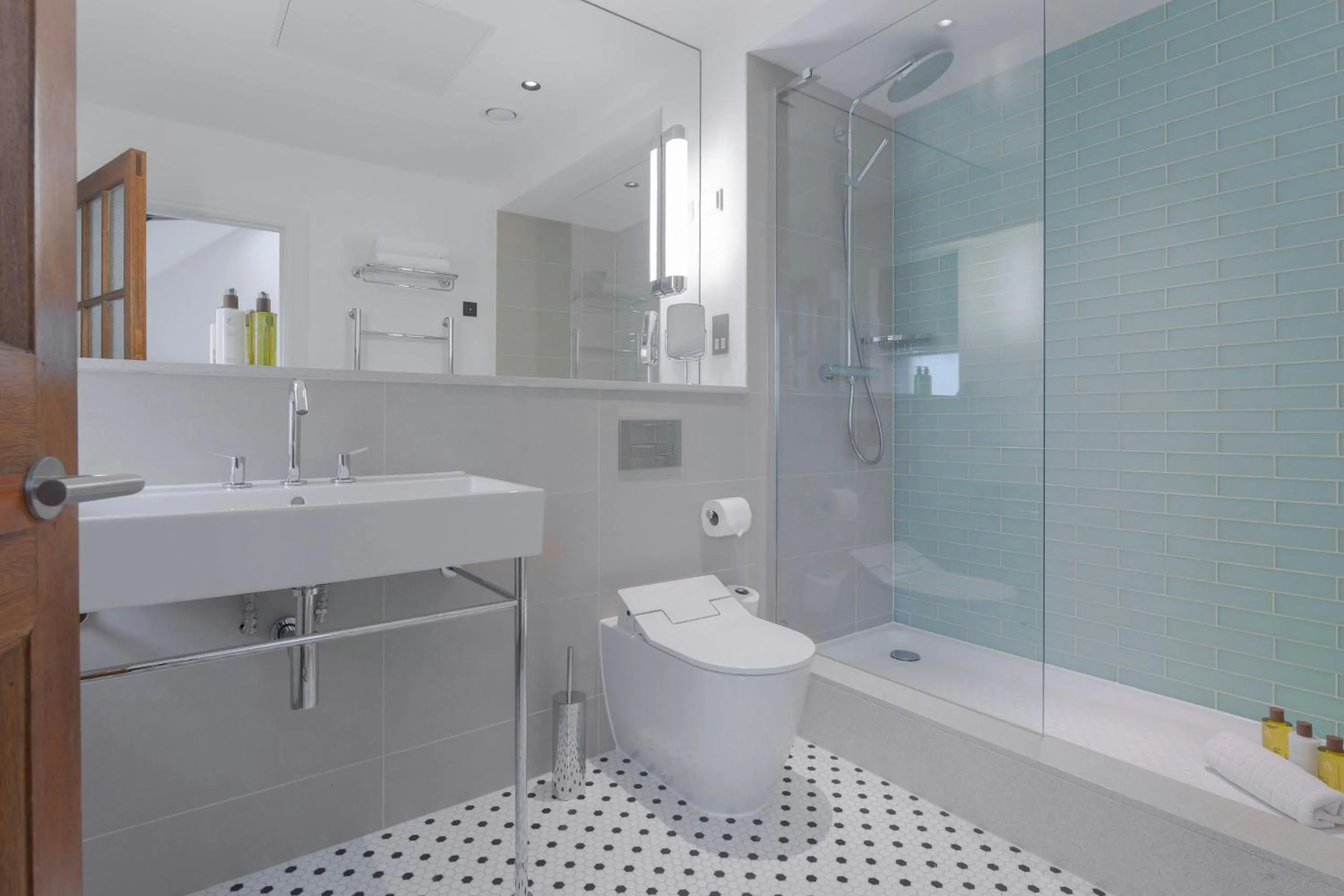 Bathroom in Old Town Chambers, Autograph Collection