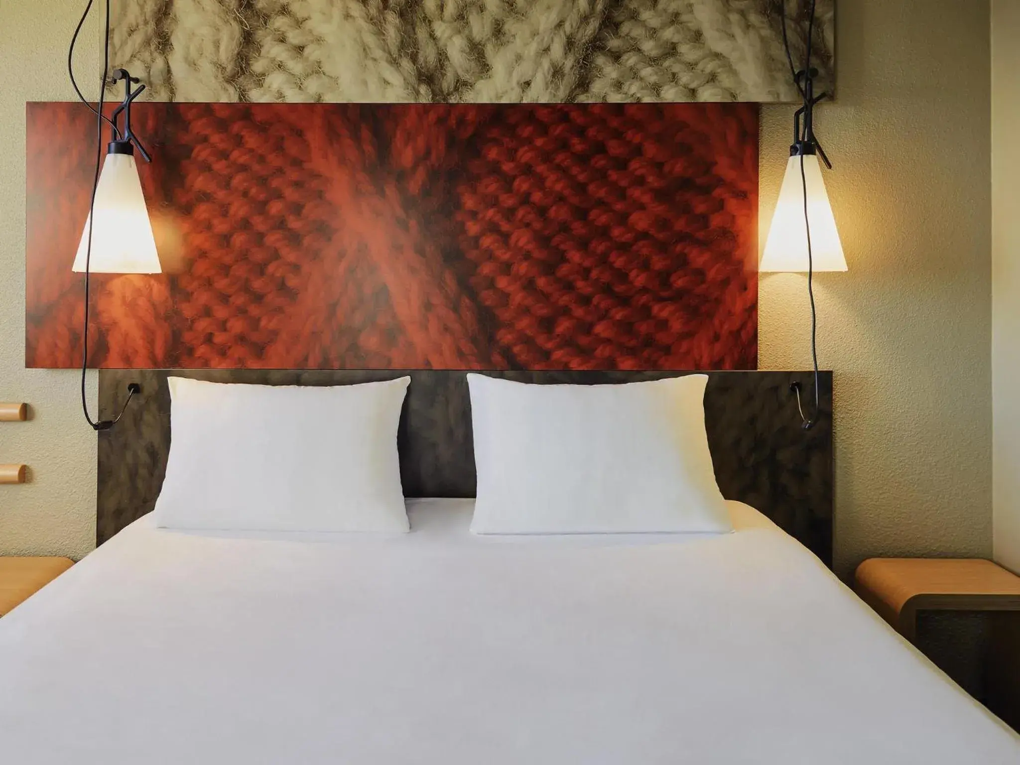 Bedroom, Bed in ibis La Ciotat Bedroom, Bed in ibis La Ciotat