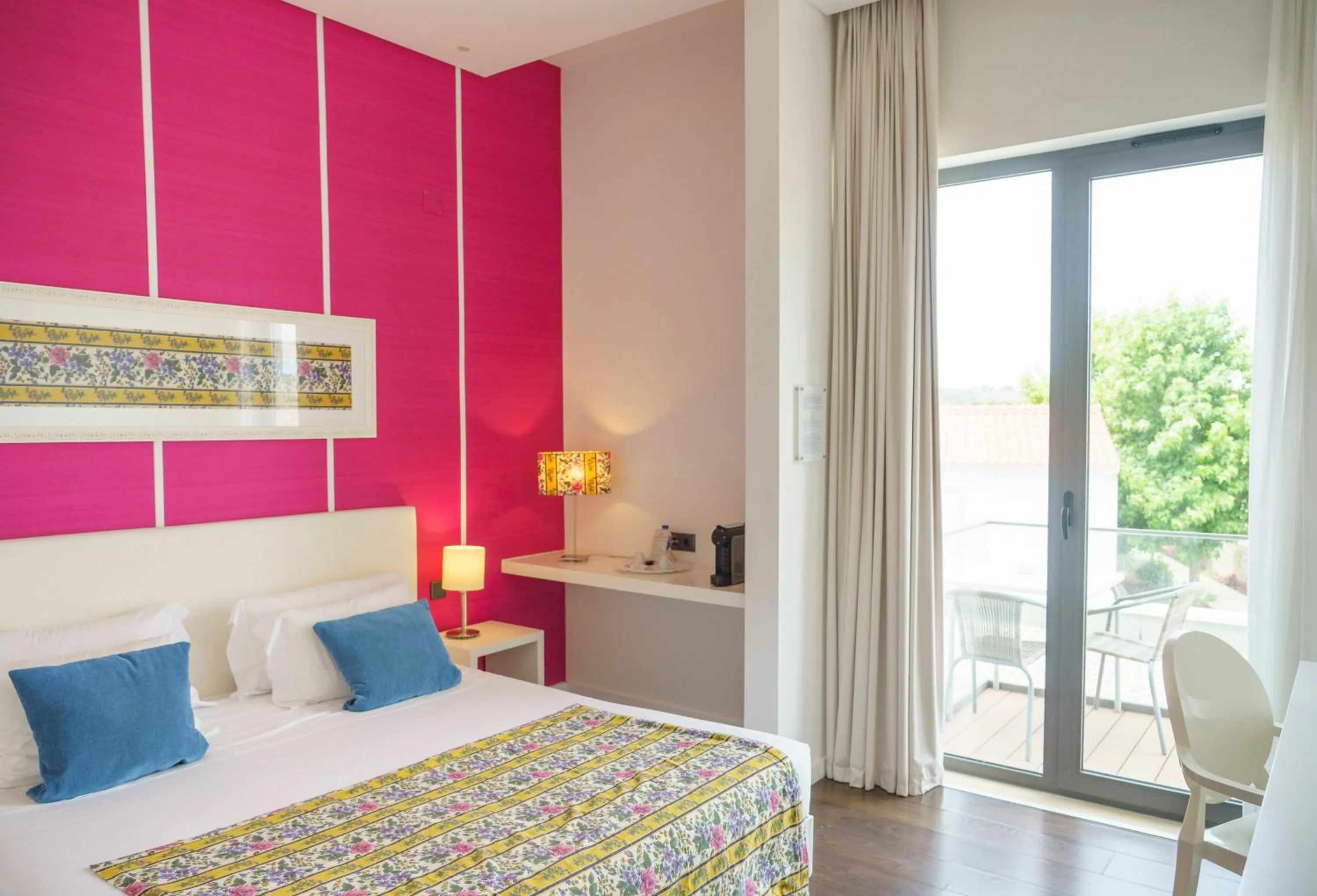 Bedroom, Bed in Real Abadia, Congress & Spa Hotel