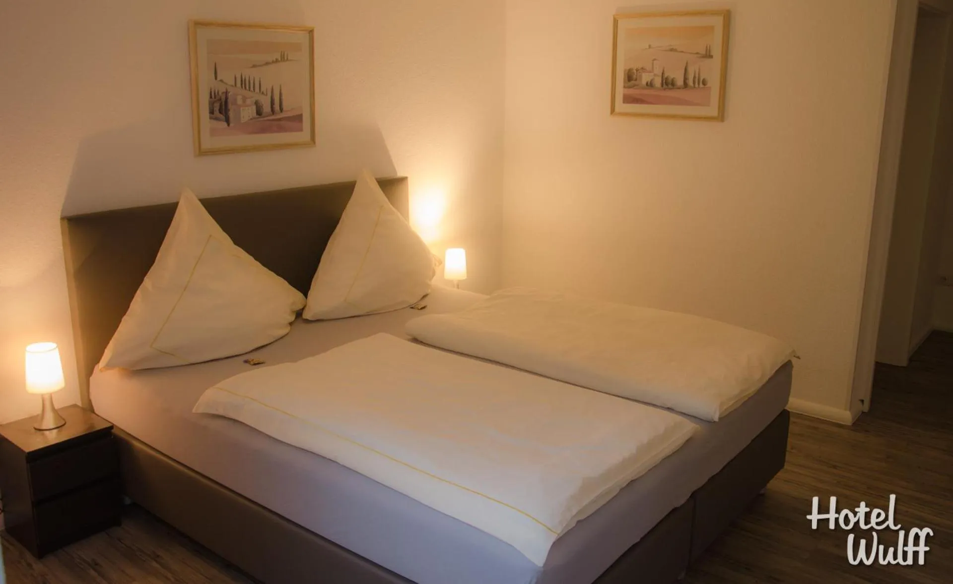 Bedroom, Bed in Hotel Wulff