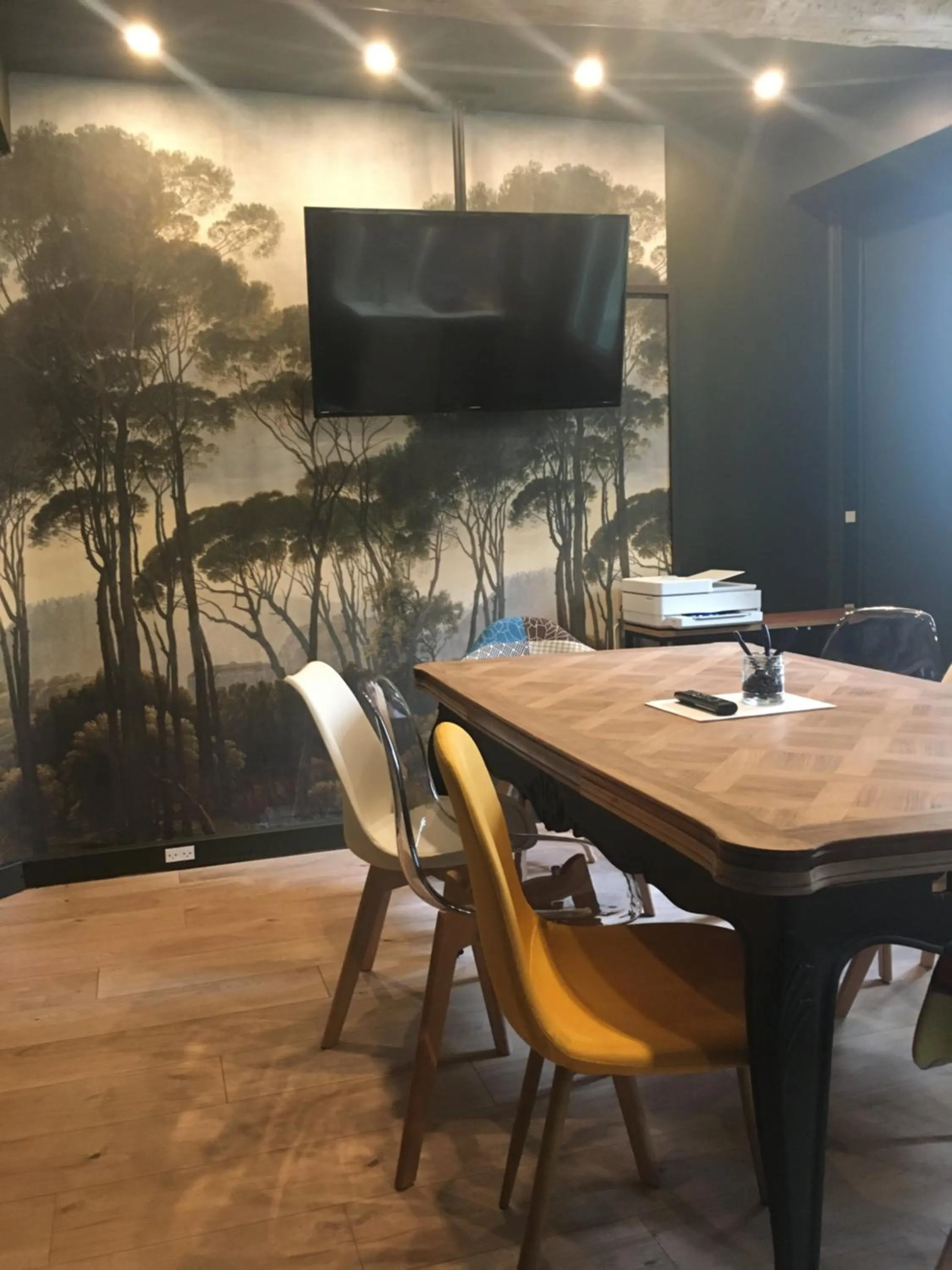 Business facilities in Logis Hôtel Le Glacier