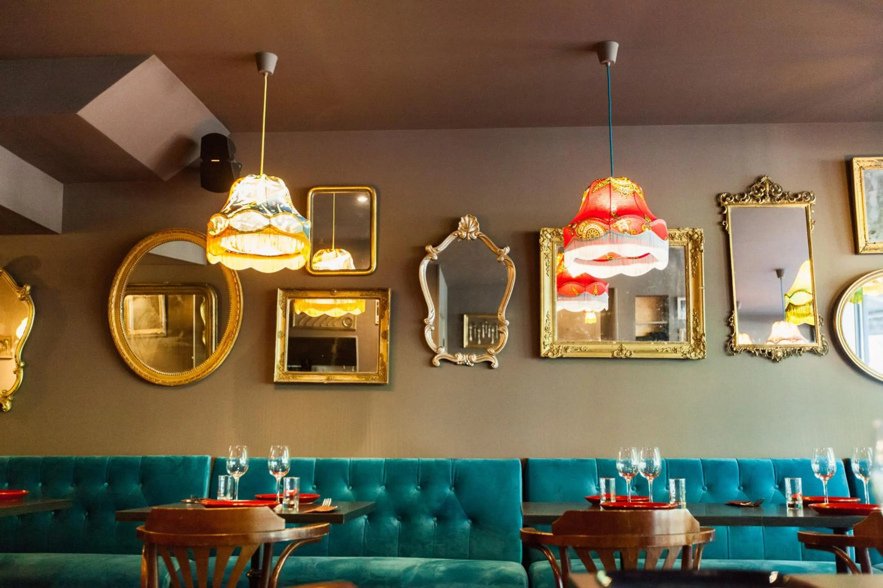 Restaurant/places to eat in Logis Hôtel Le Glacier