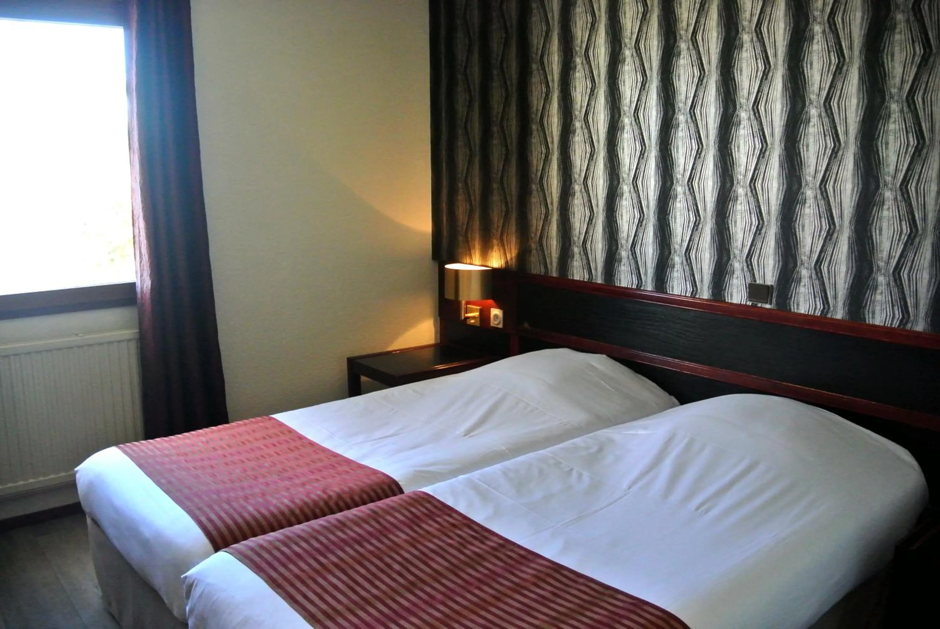 Bed in The Originals City, Hôtel Castel Burgond, Dijon Ouest