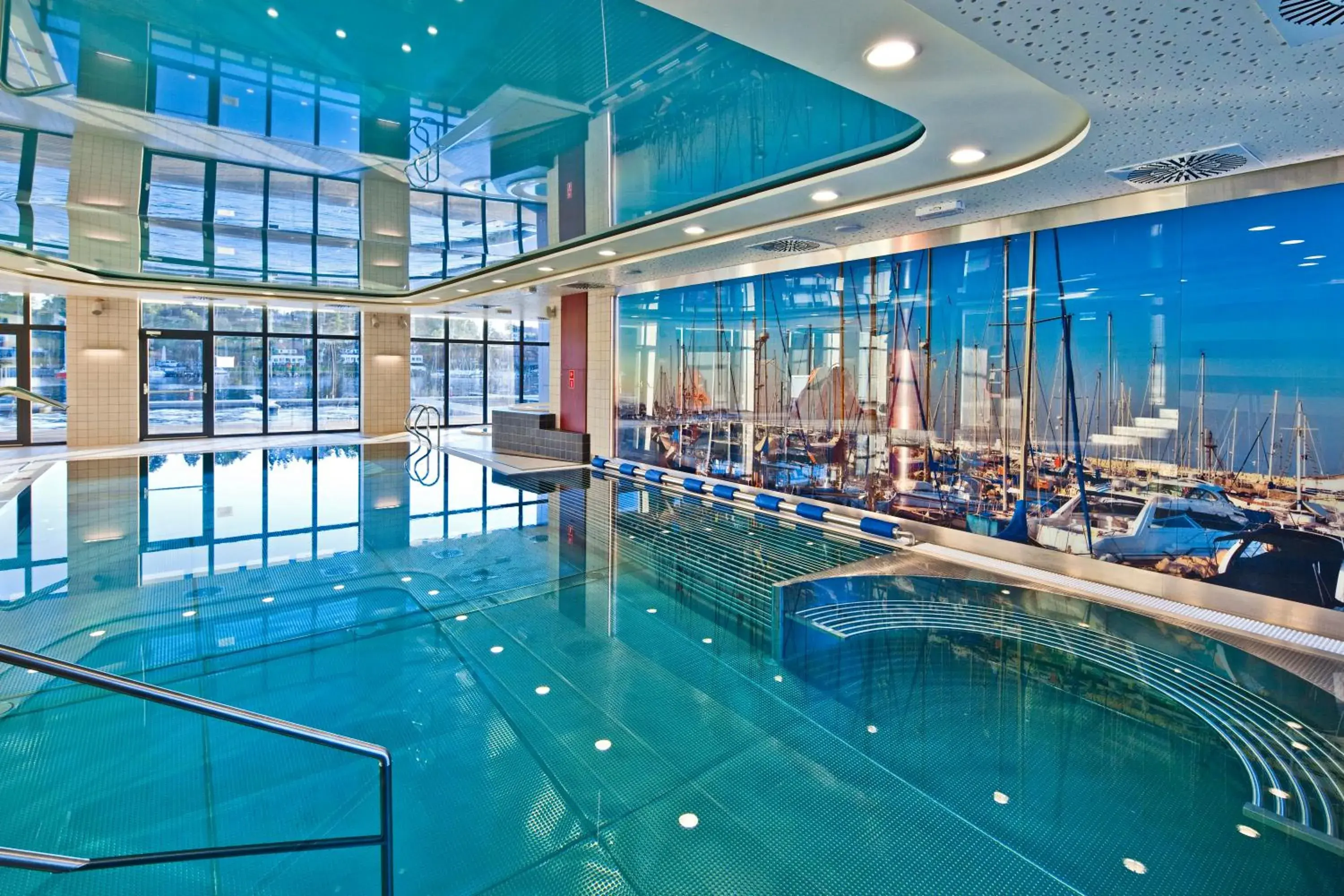 Swimming pool in Hotel Mikołajki Leisure & SPA - Destigo Hotels Swimming pool in Hotel Mikołajki Leisure & SPA - Destigo Hotels