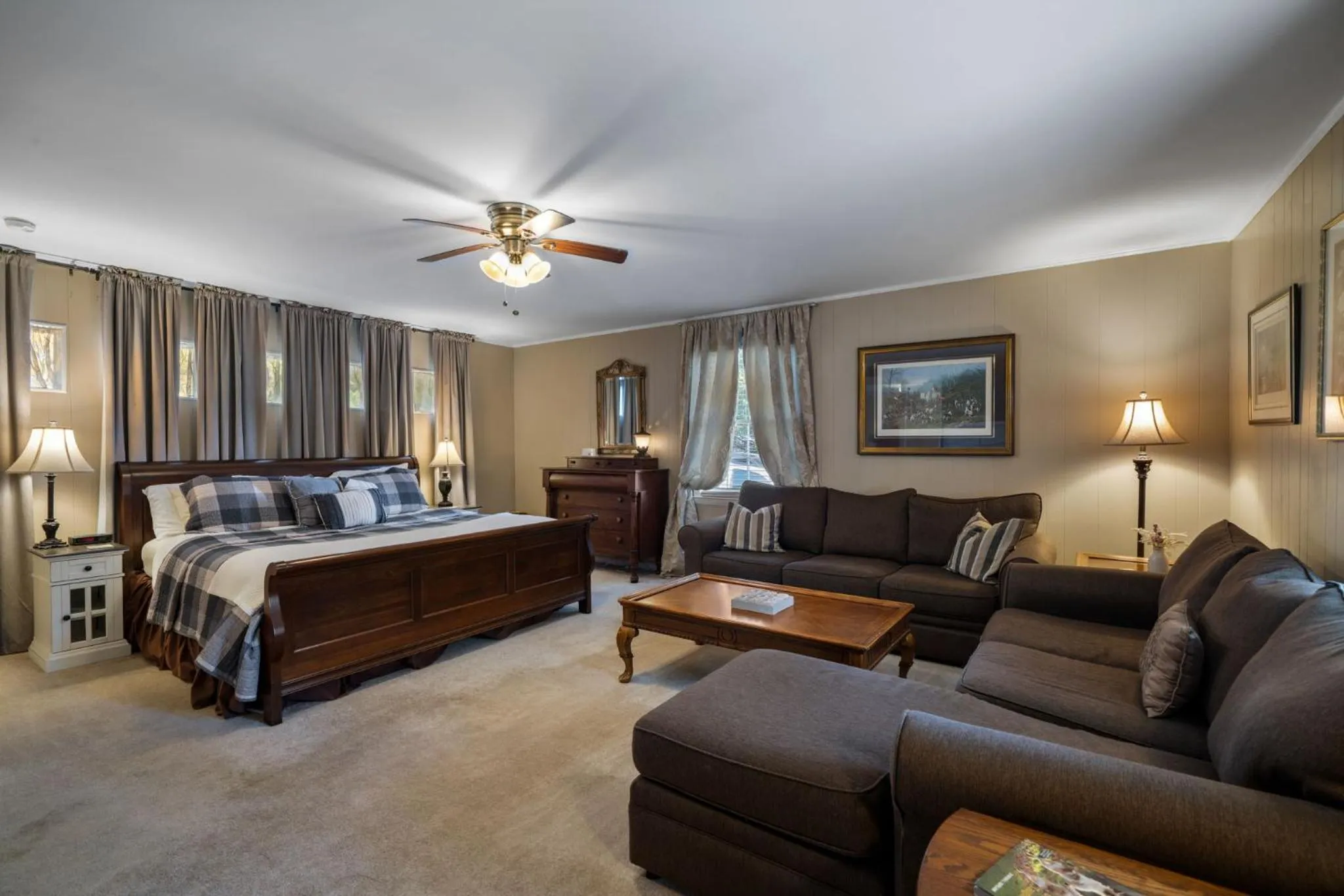 TV and multimedia, Bed in The Inn on Front Street