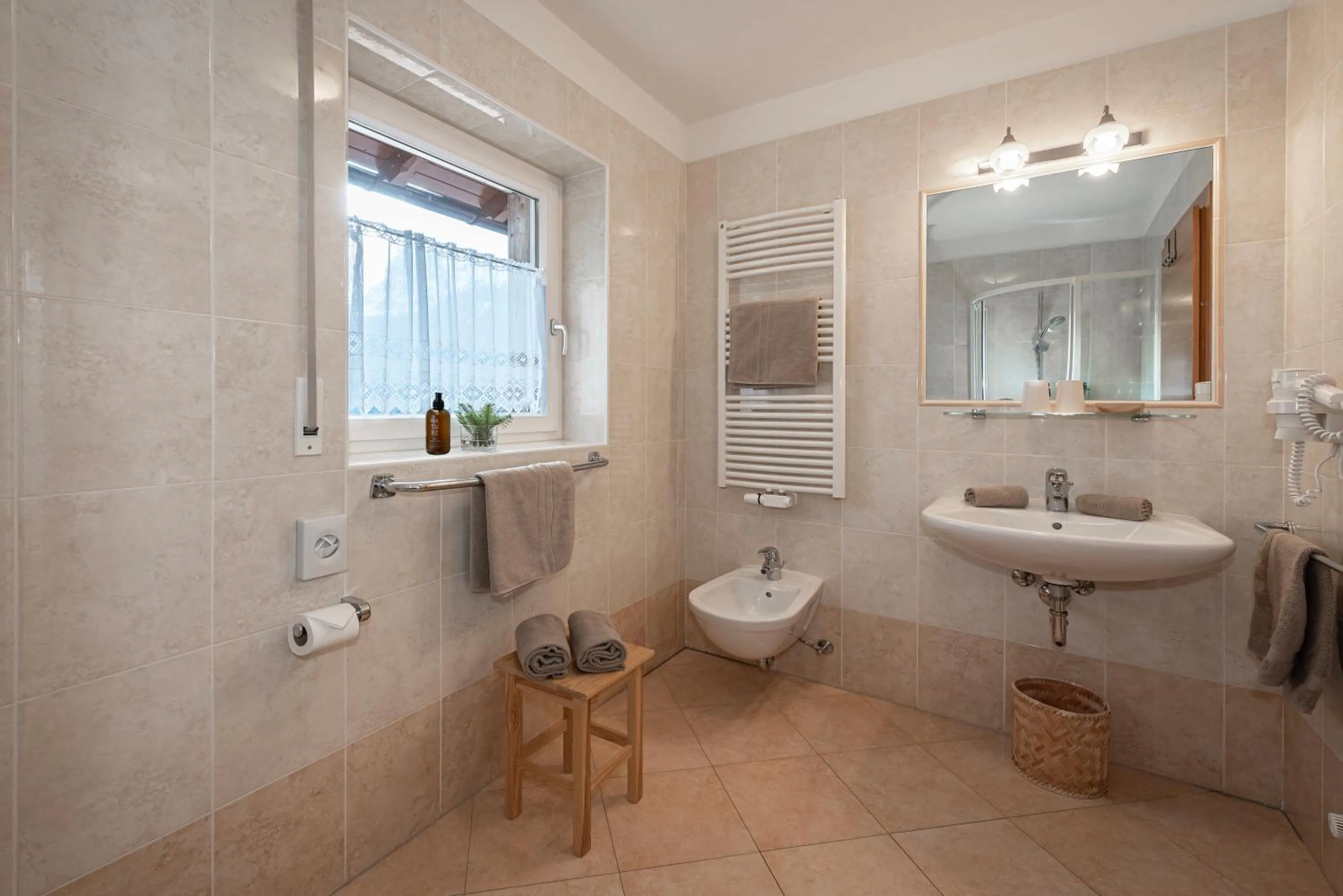 Bathroom in Schopplhof - panoramic apartments dolomites