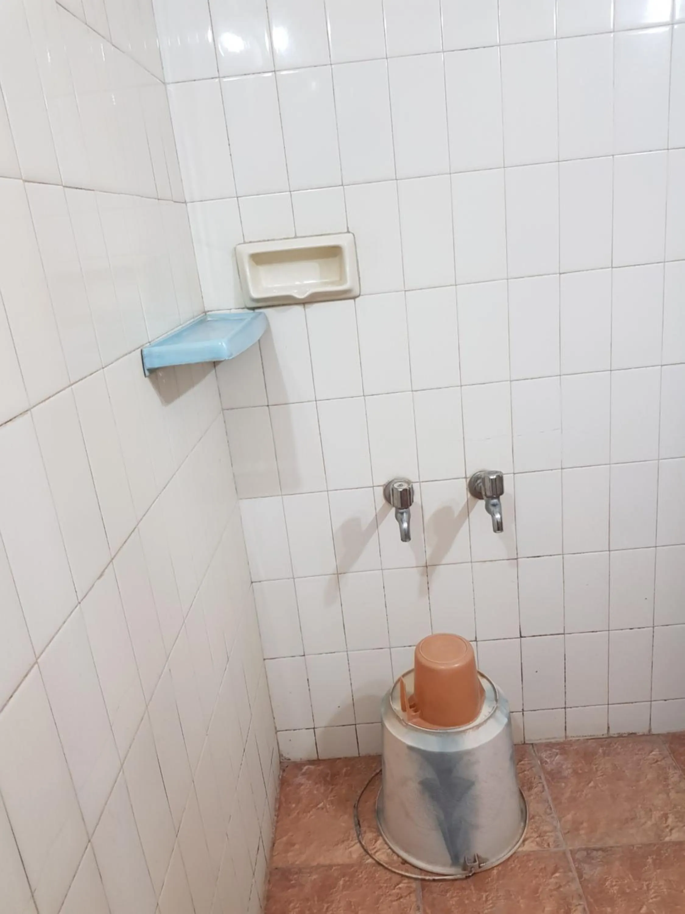 Toilet in Sri Kumara Lodge