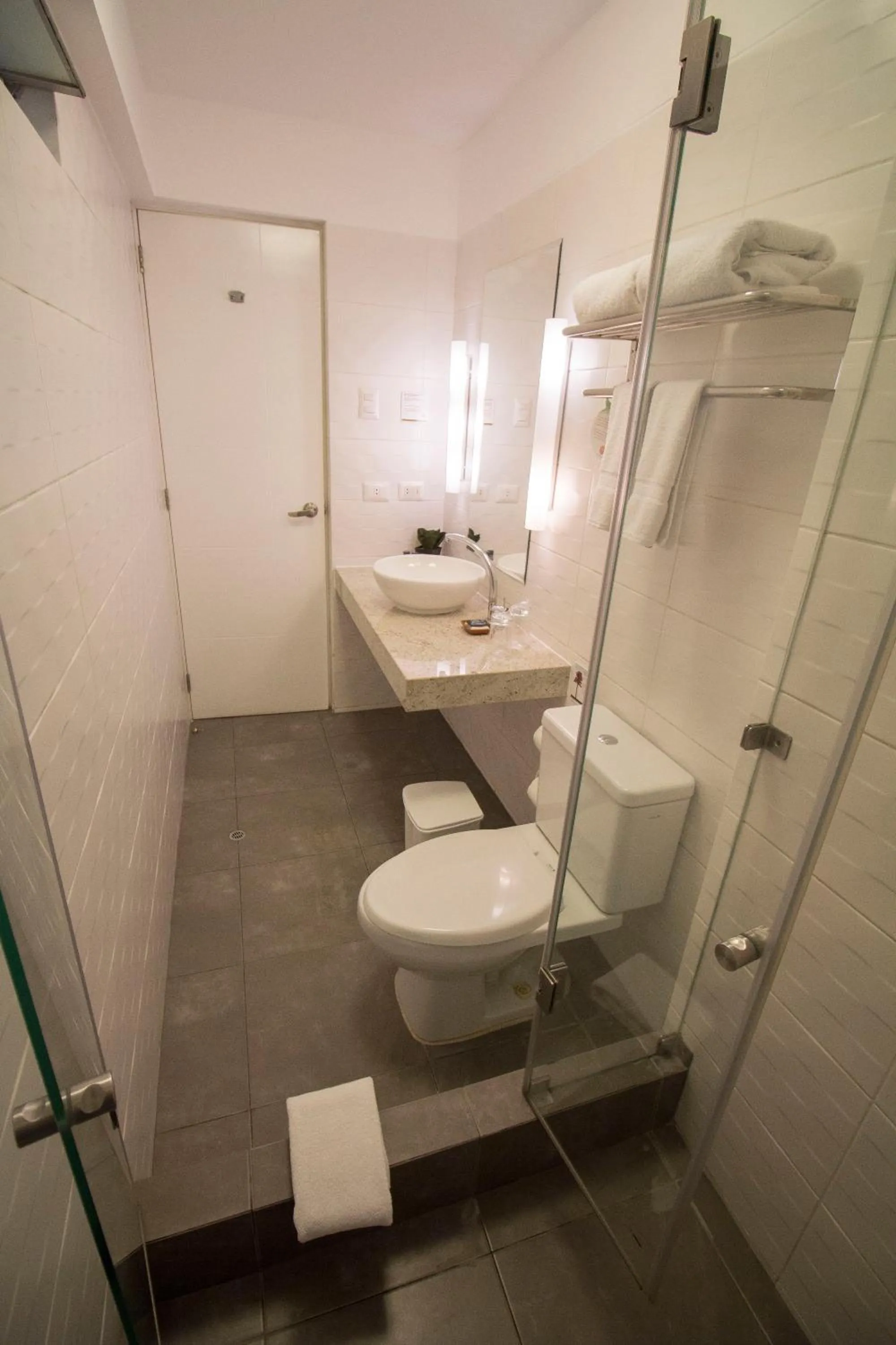 Bathroom in Tierra Viva Miraflores Larco