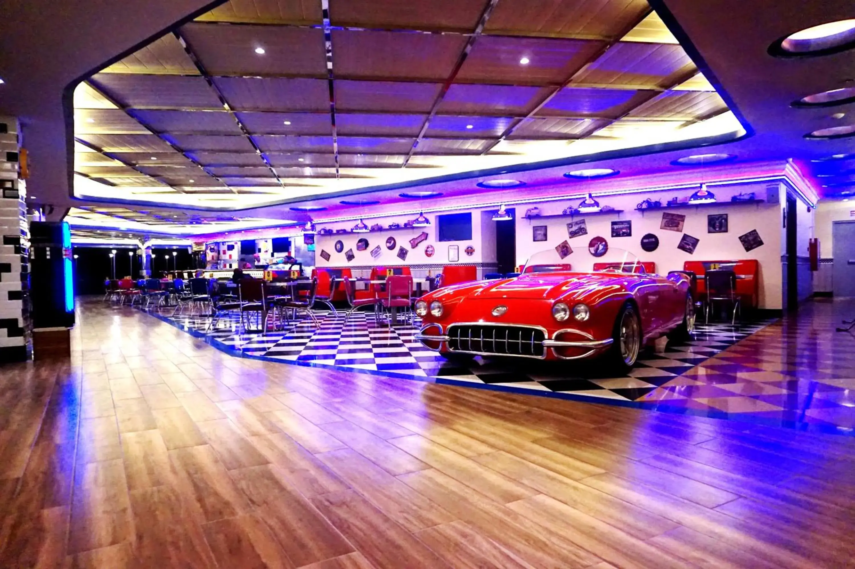 Restaurant/places to eat in Central Park Reef Resort Restaurant/places to eat in Central Park Reef Resort