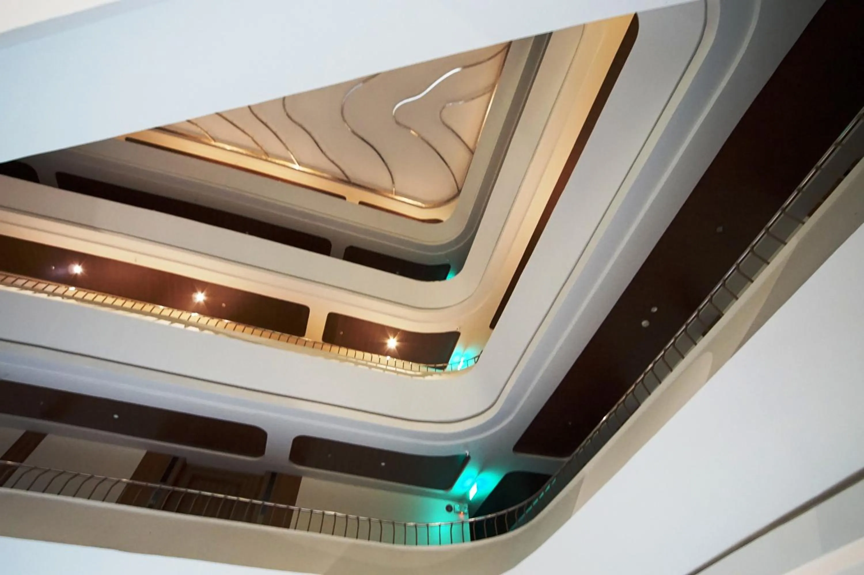 Property building in Central Park Reef Resort