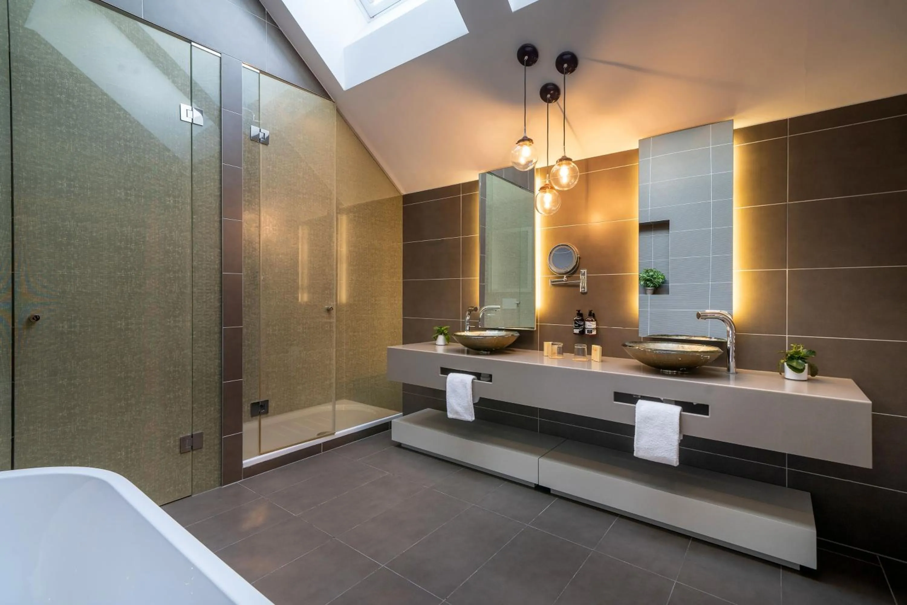 Shower in INNSiDE Prague Old Town