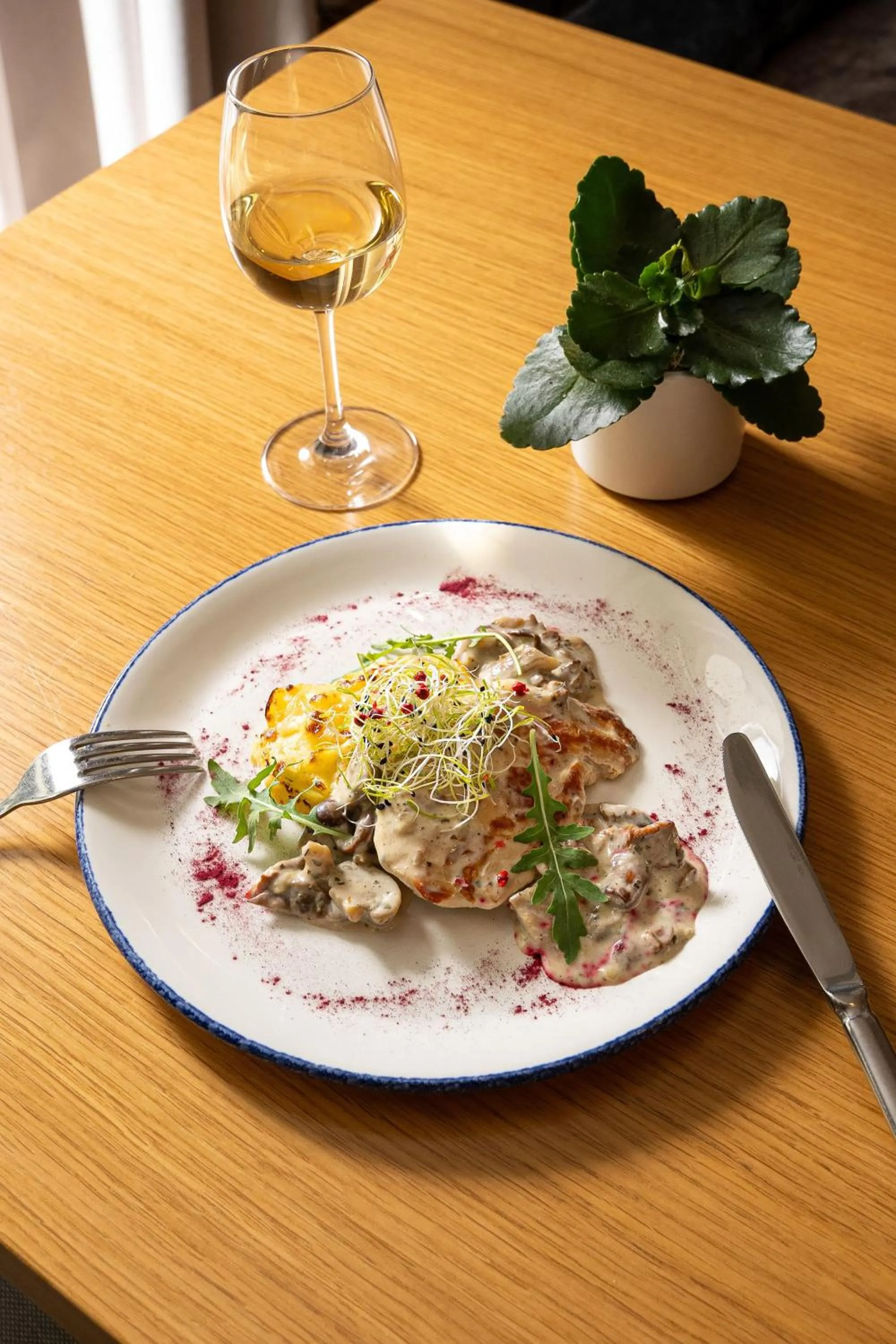 Food and drinks in INNSiDE Prague Old Town