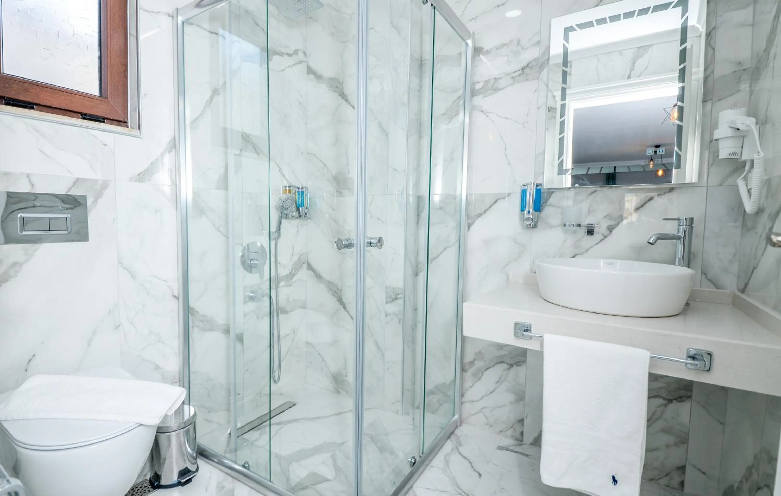 Bathroom in Bahçe Apart