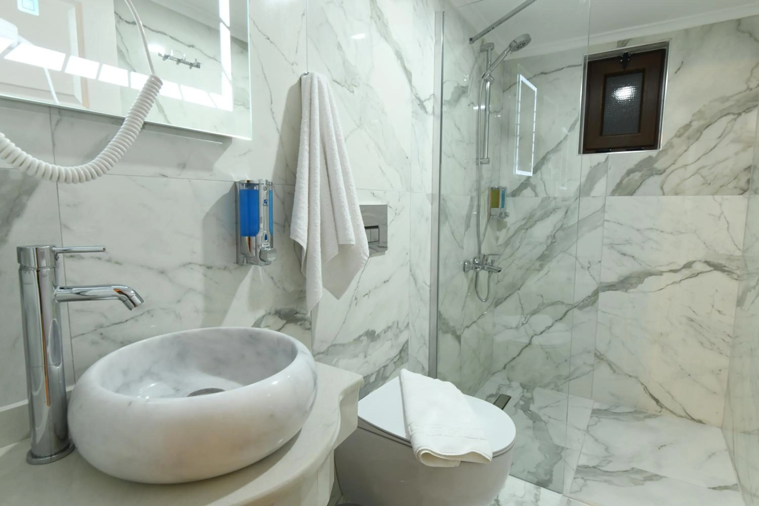 Bathroom in Bahçe Apart