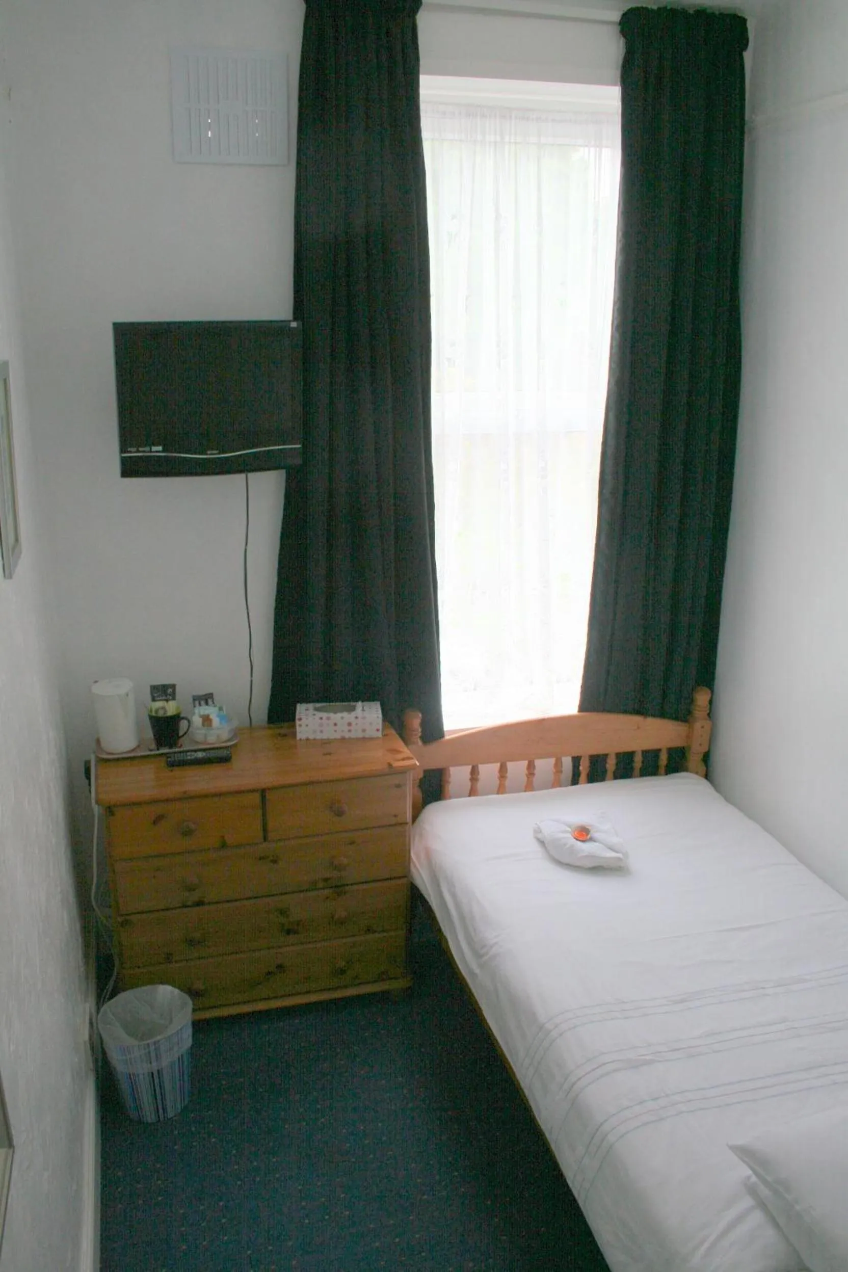 Bed in The Haldon Guest House