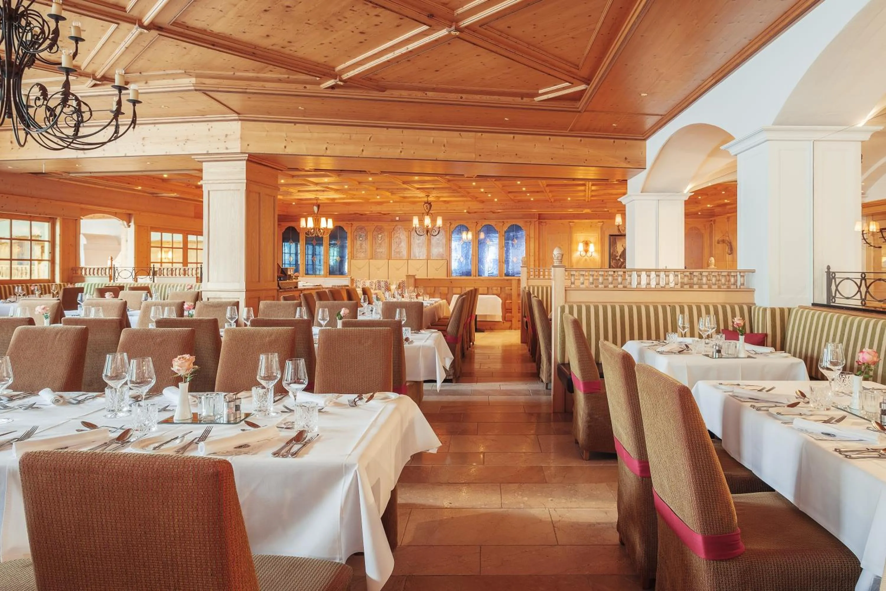 Restaurant/places to eat in Hotel EDELWEISS Berchtesgaden Superior