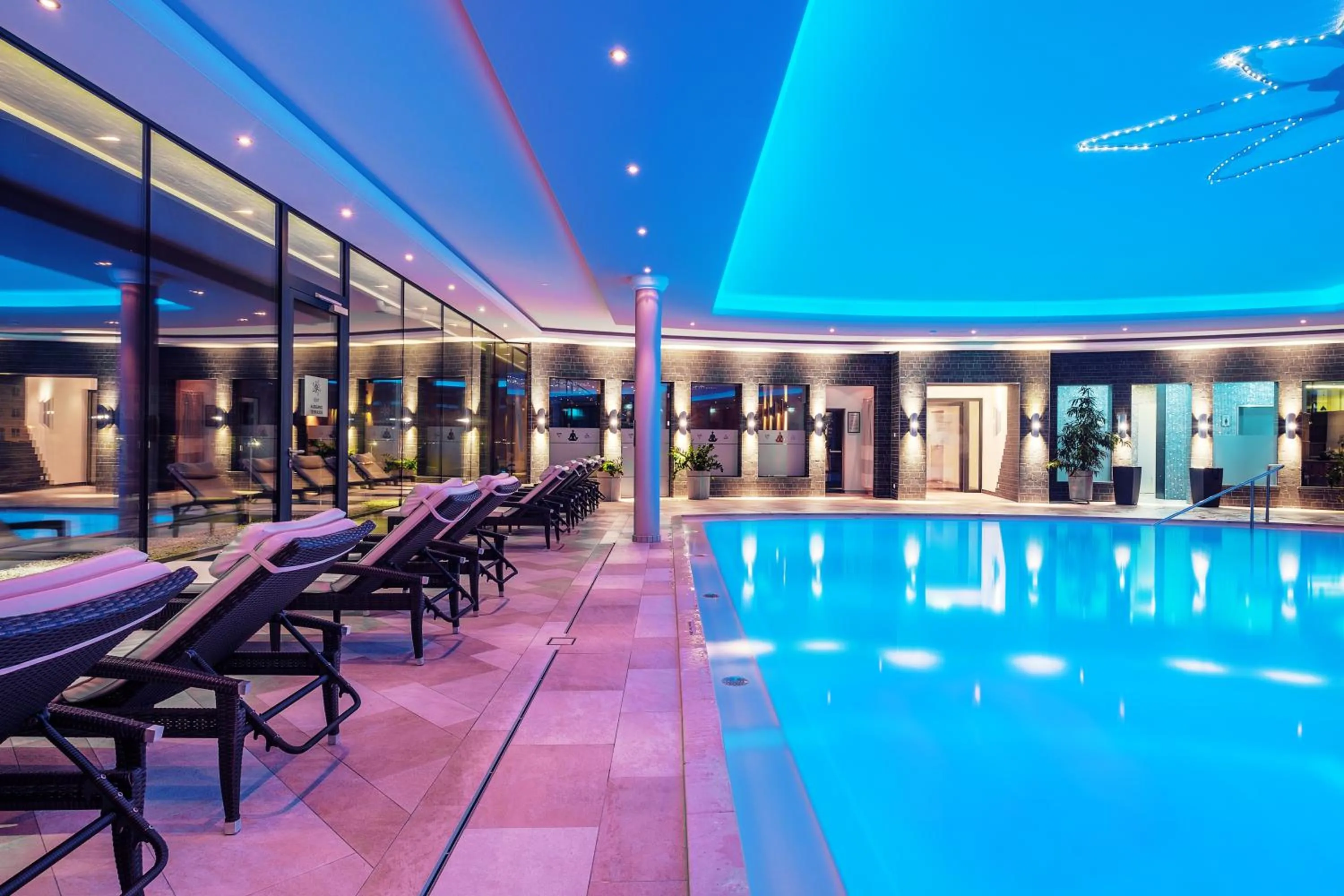 Swimming pool in Hotel EDELWEISS Berchtesgaden Superior