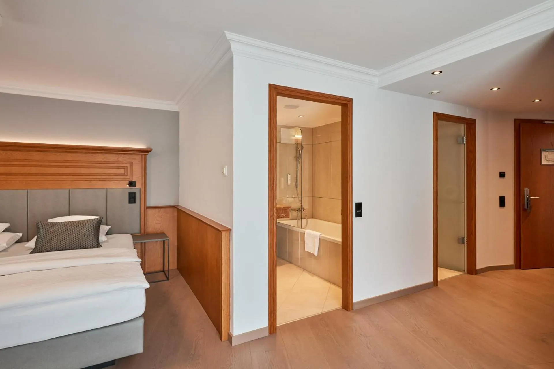 Bed in Hotel EDELWEISS Berchtesgaden Superior