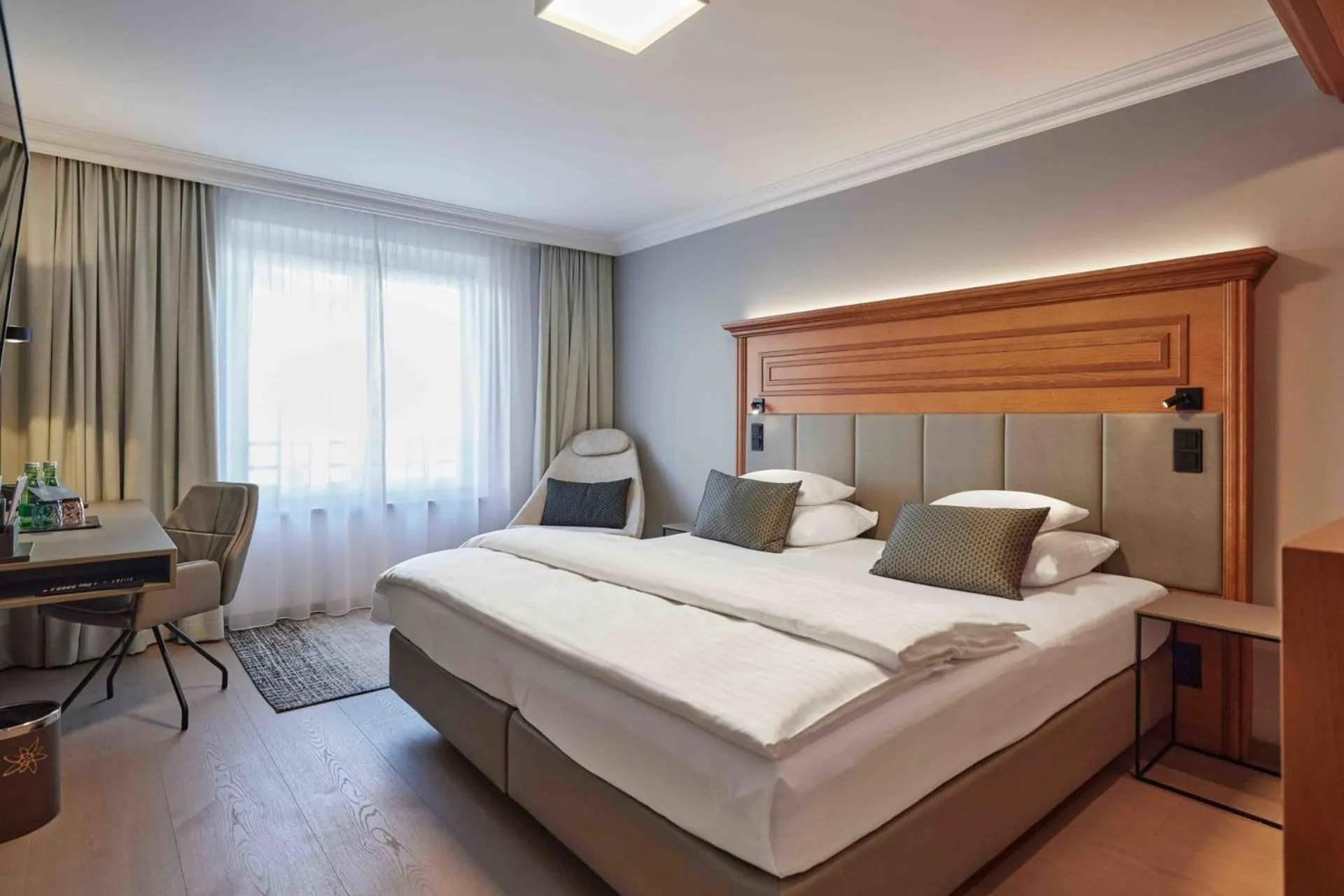 Bed in Hotel EDELWEISS Berchtesgaden Superior