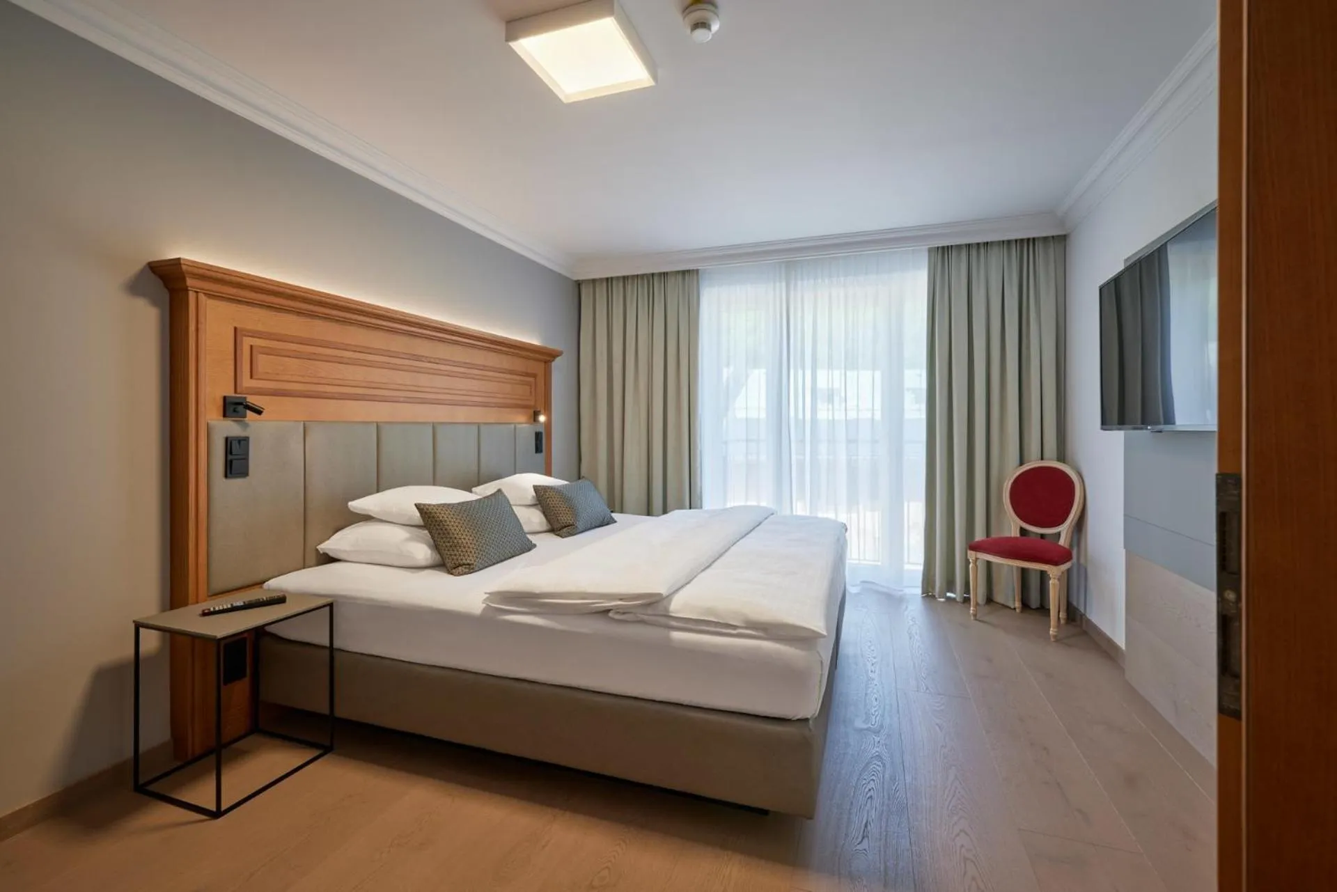 Bed in Hotel EDELWEISS Berchtesgaden Superior