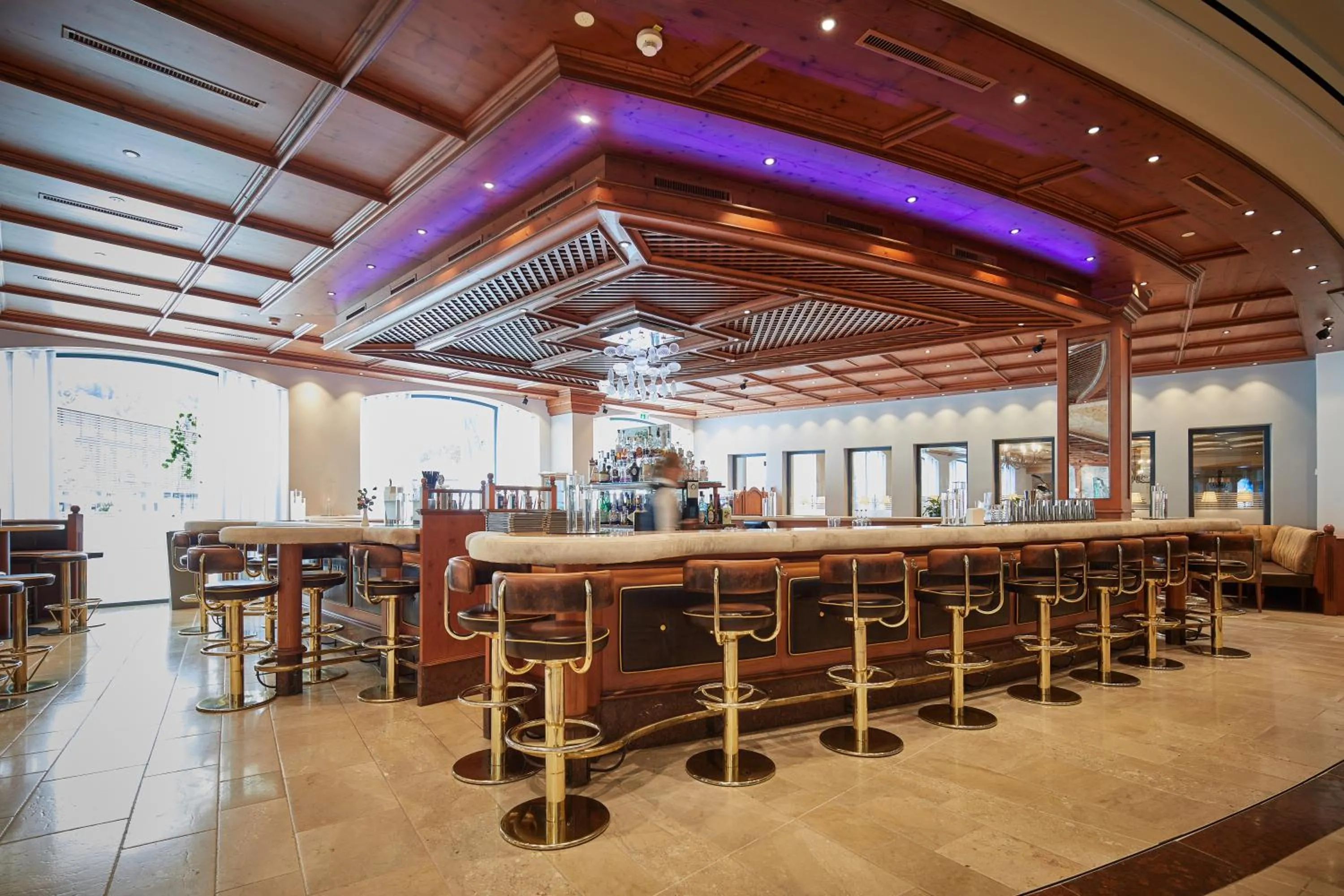 Lounge or bar in Hotel EDELWEISS Berchtesgaden Superior