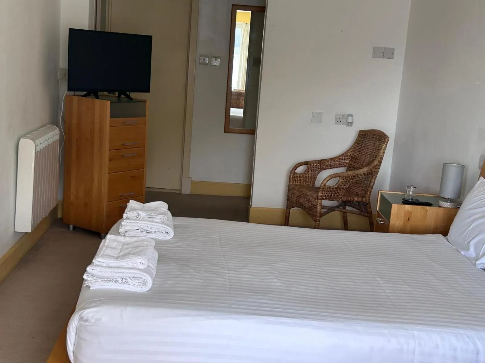 Bedroom, Bed in The Lodge on the Loch by OYO