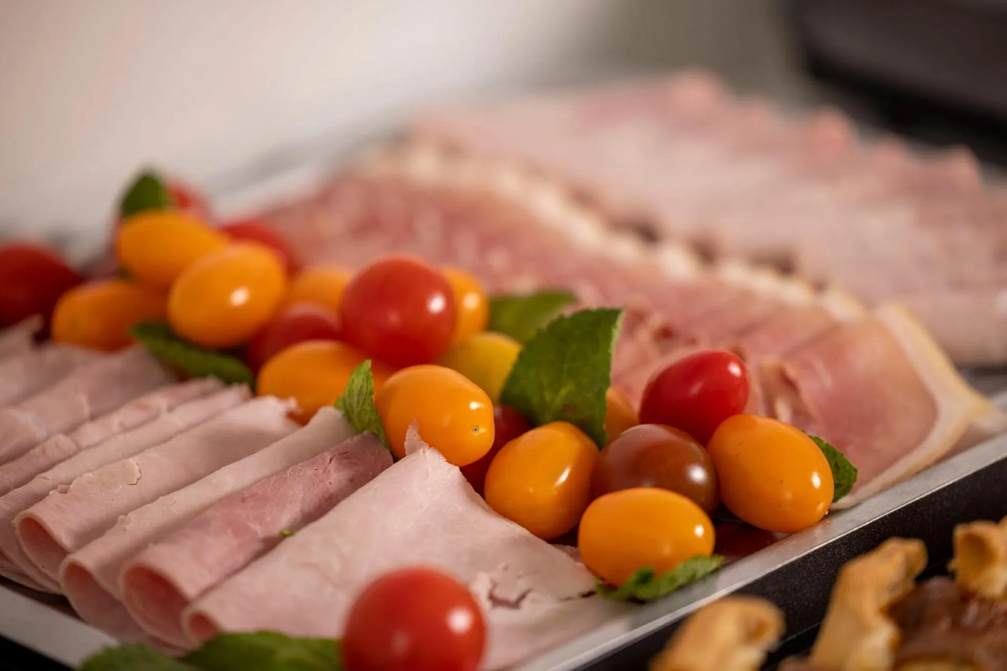 Breakfast in Hôtel Nude Paris - Color Vision