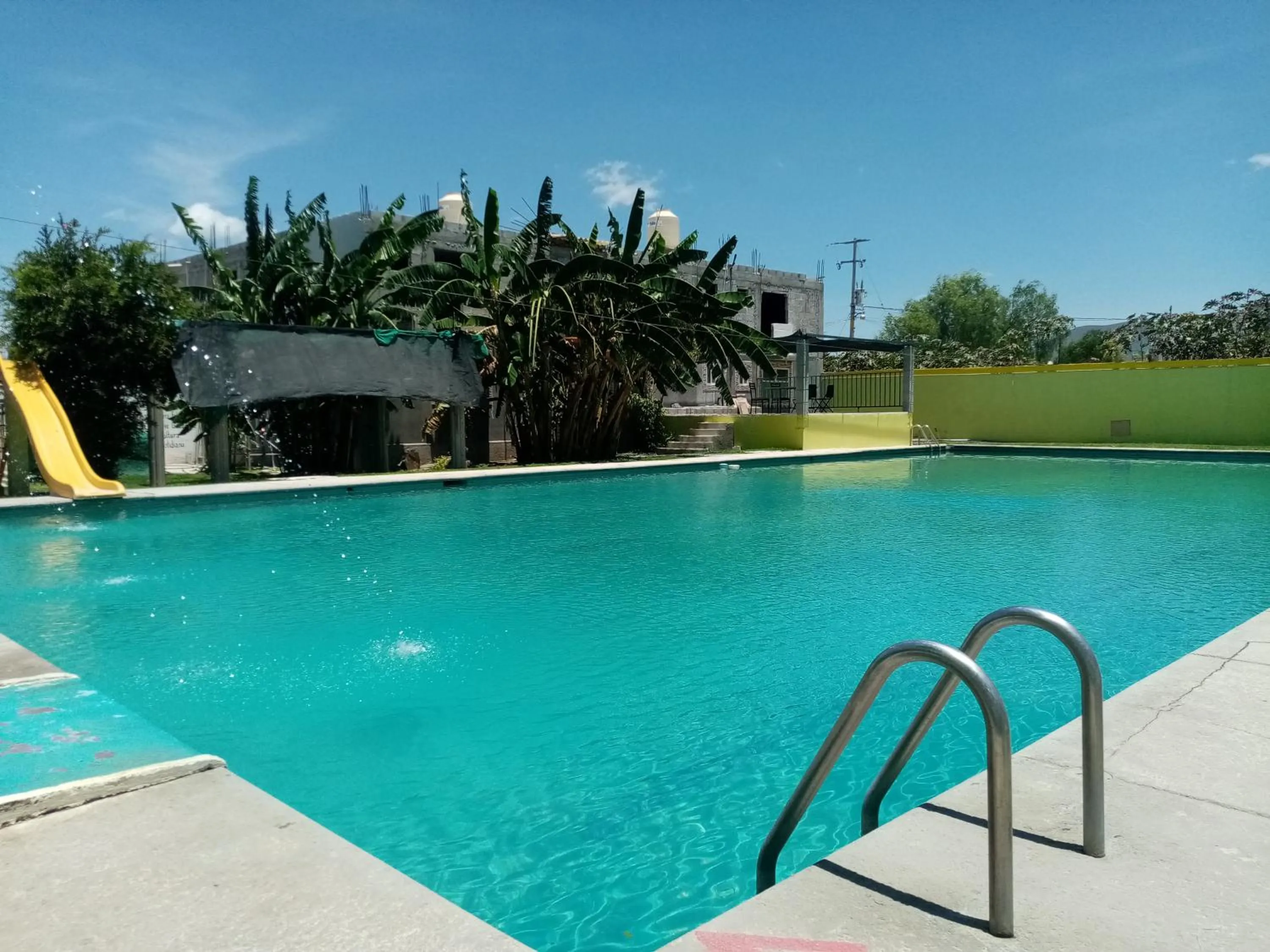 Swimming pool in Hotel Cipreses
