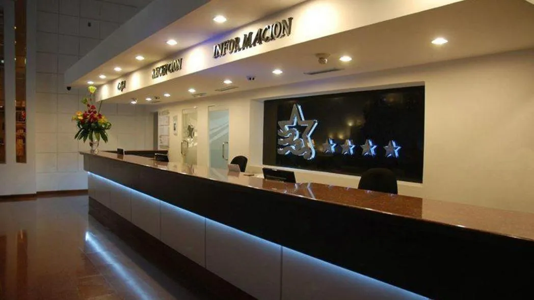 Hotel Cristina Suites