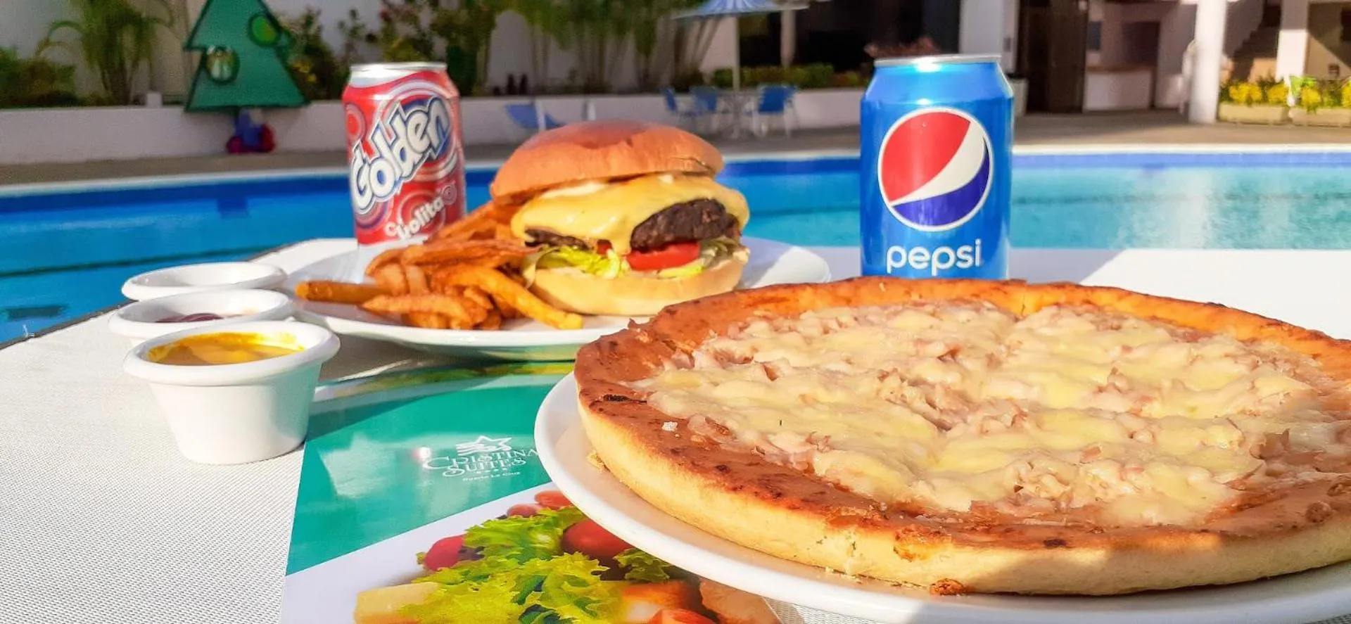 Restaurant/places to eat in Hotel Cristina Suites