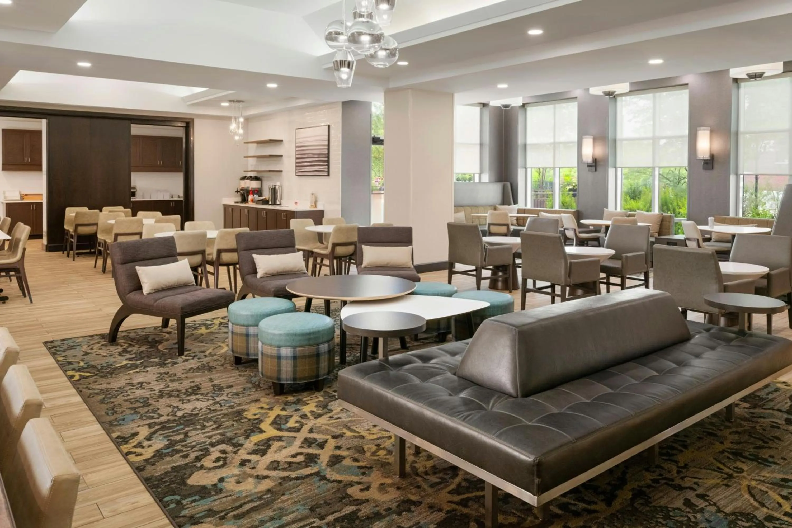 Lobby or reception in Residence Inn by Marriott Ottawa Airport