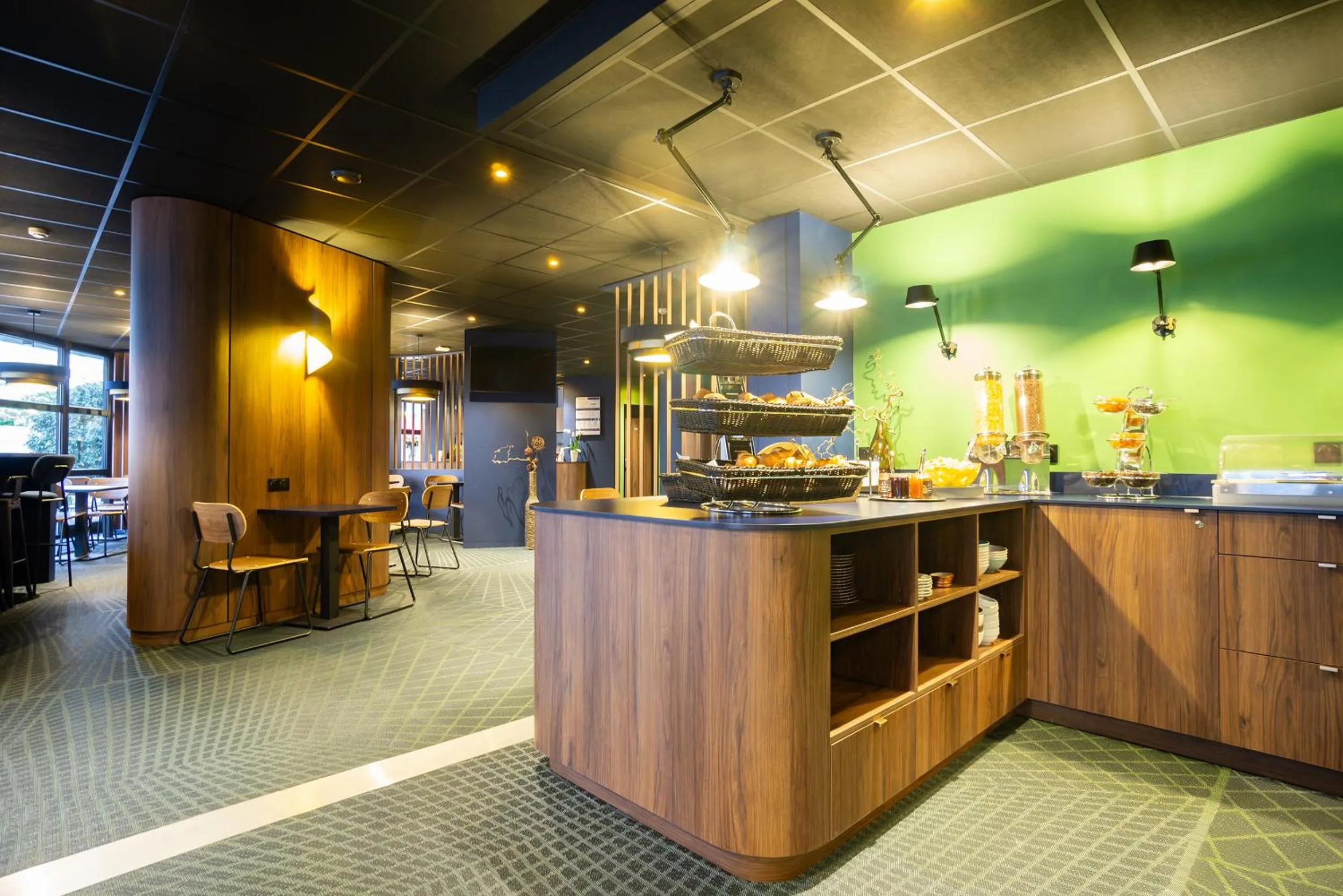 Buffet breakfast in City Résidence Strasbourg Centre