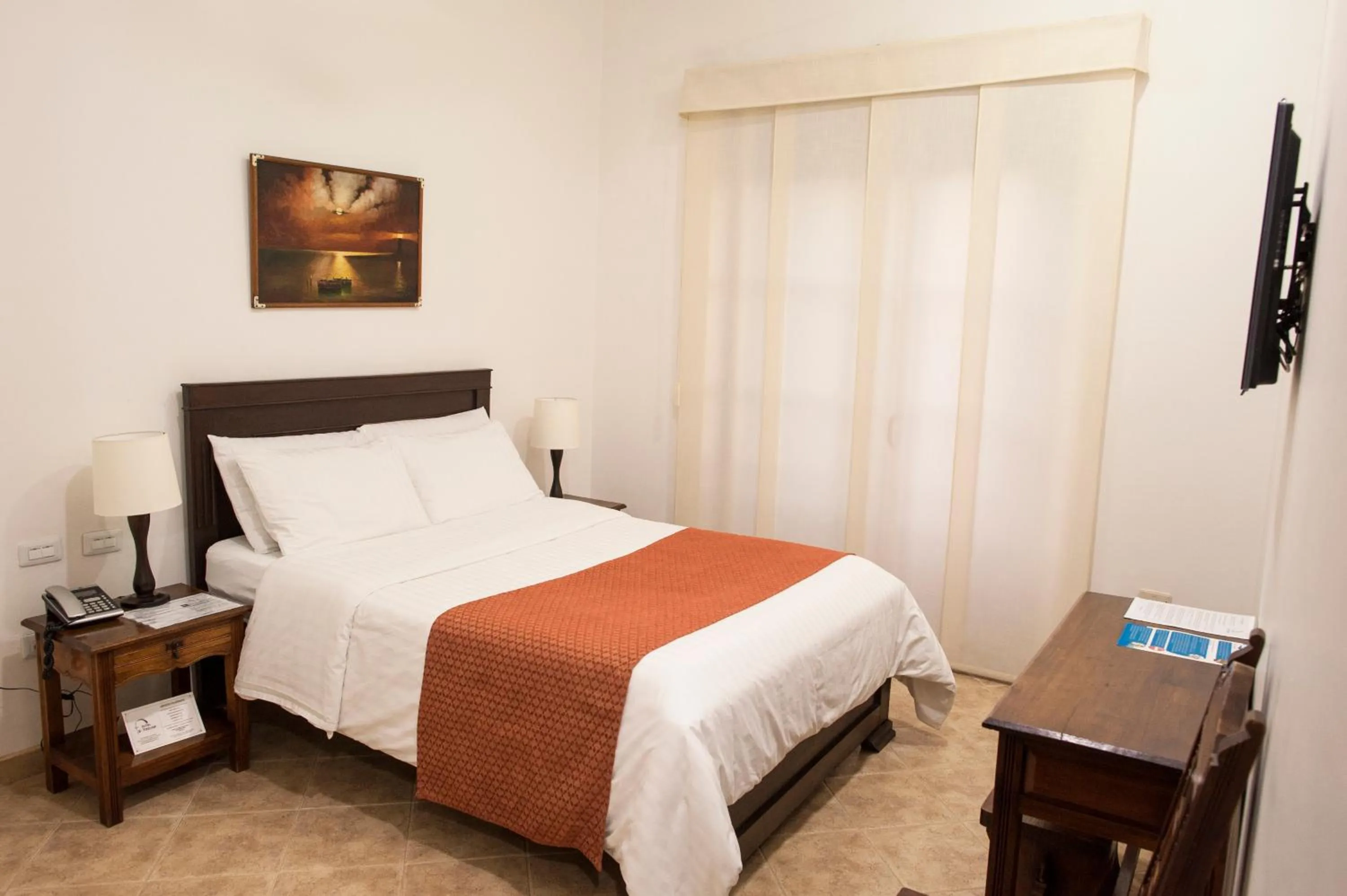 Bed in Hotel La Plazuela