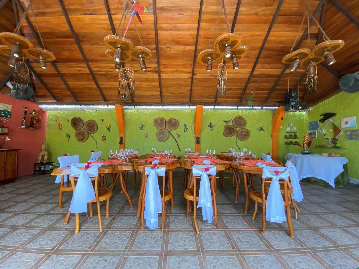 Restaurant/places to eat in Hotel Puerto Gaviota