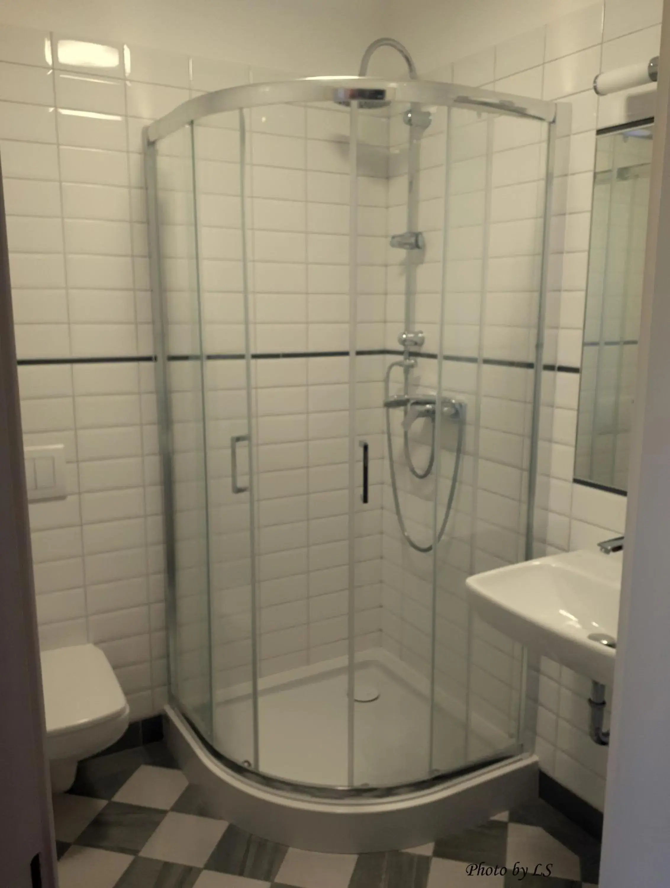 Double Room with Private Bathroom - single occupancy in Kasztanowy Pałac Double Room with Private Bathroom - single occupancy in Kasztanowy Pałac