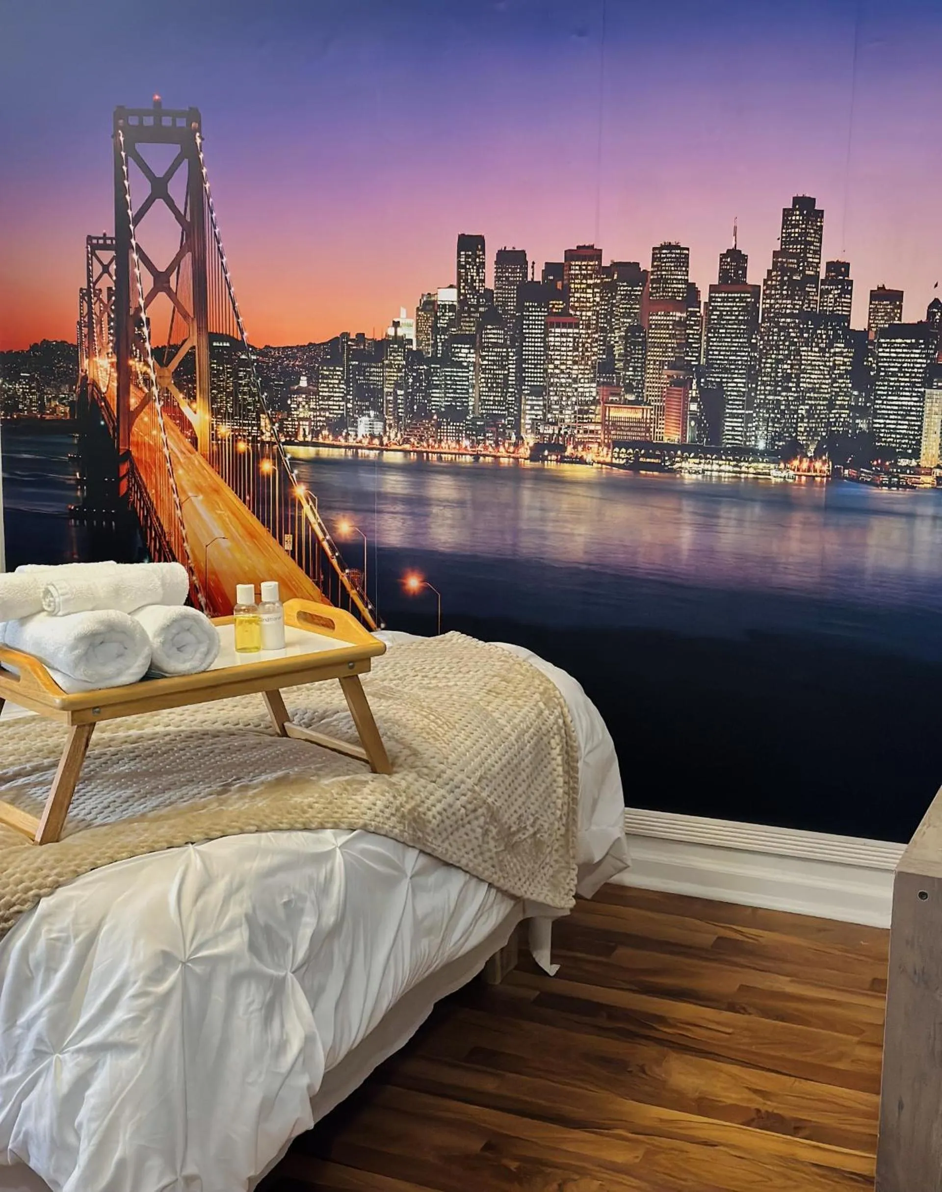 Bedroom, Bed in Speedway Legacy Inn