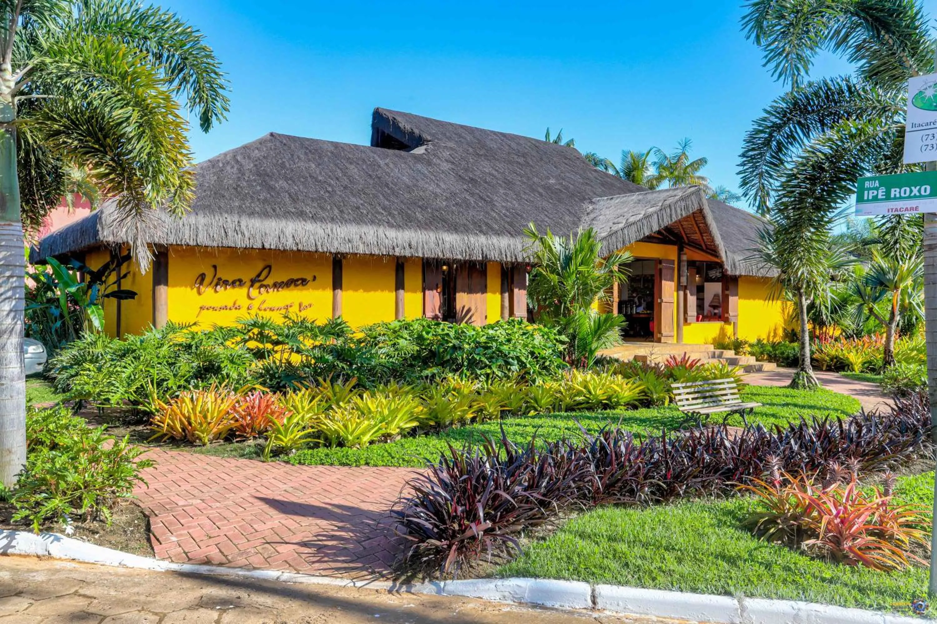 Property building in Pousada Vira Canoa