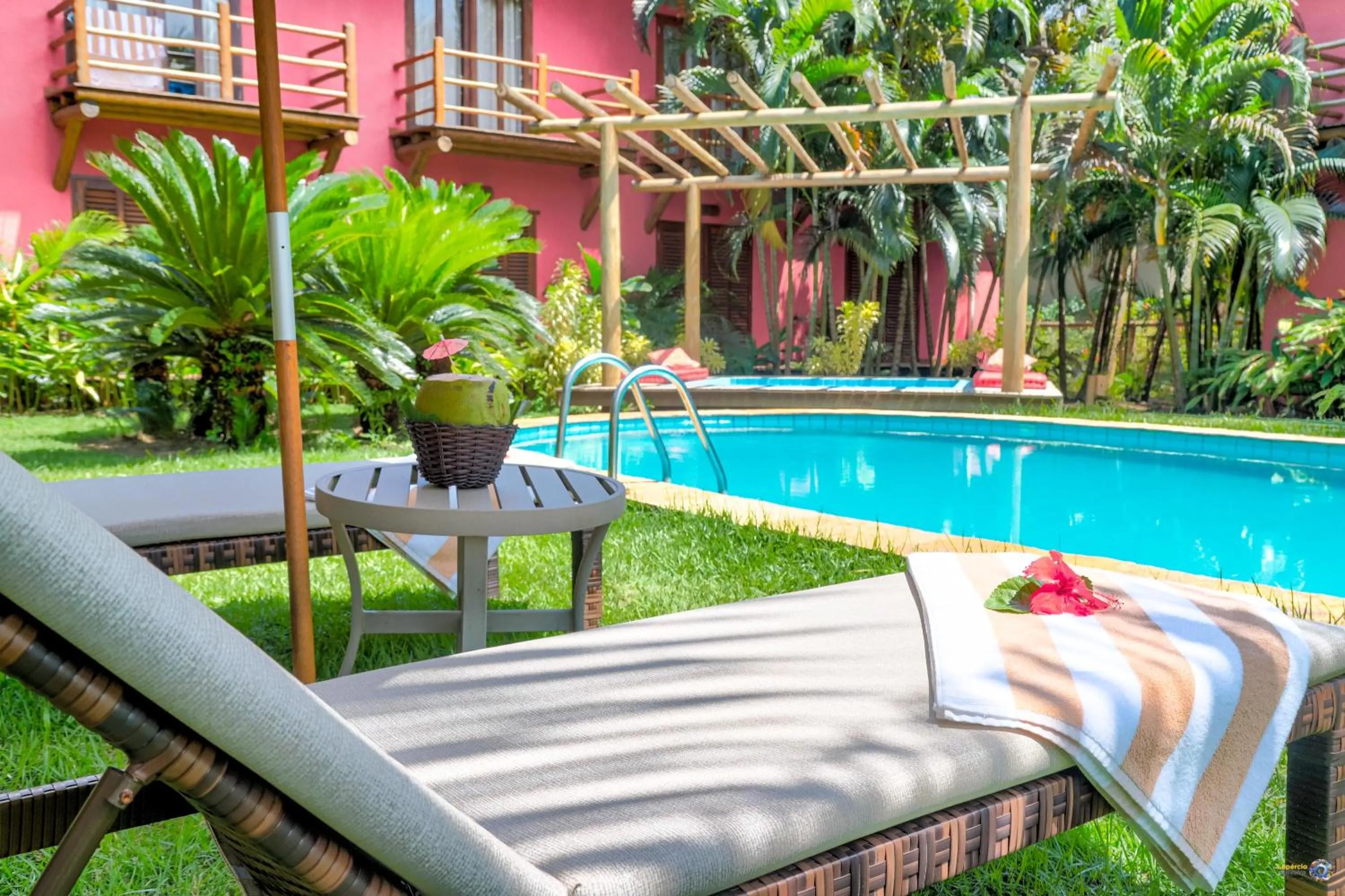 Swimming pool in Pousada Vira Canoa