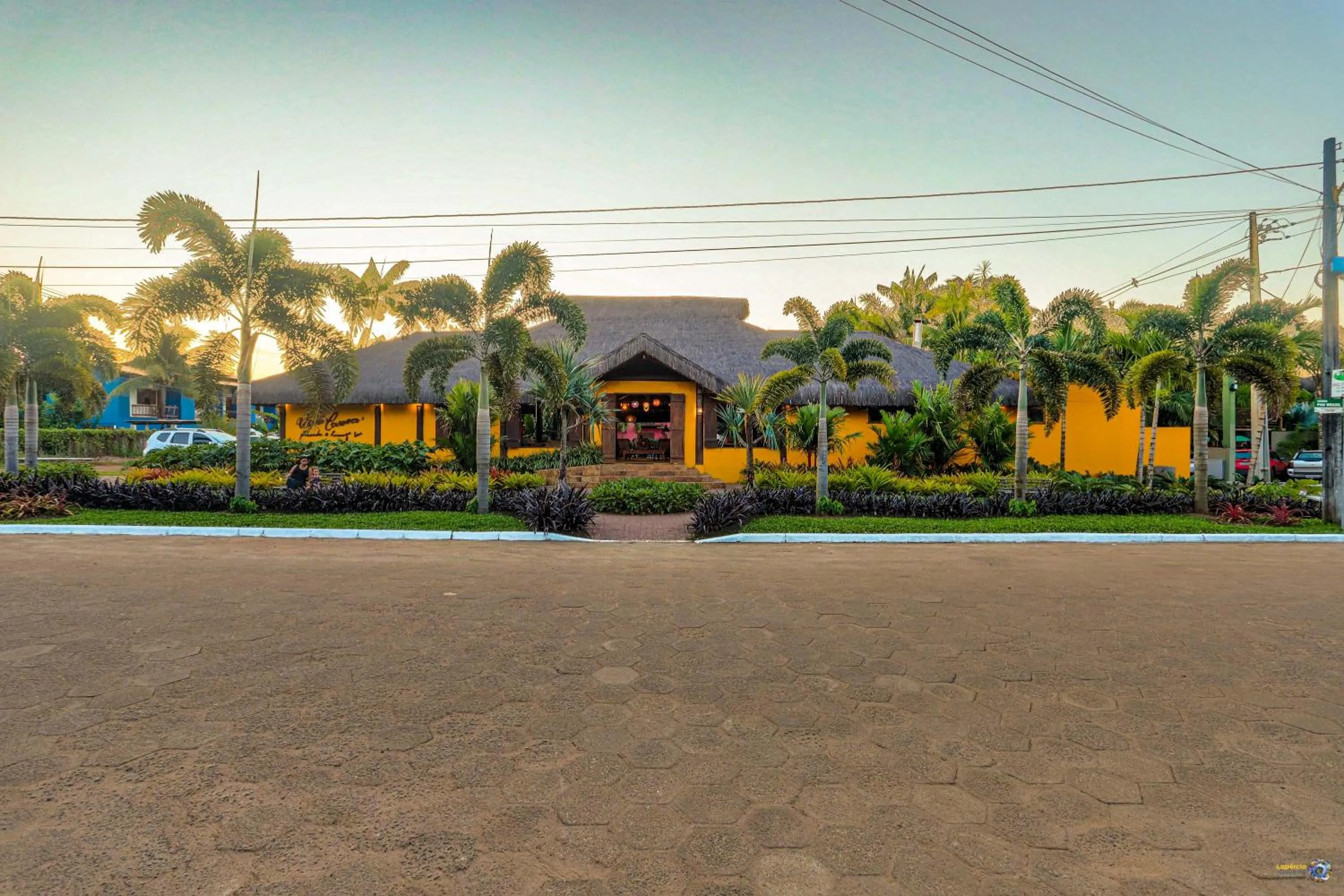 Property building in Pousada Vira Canoa