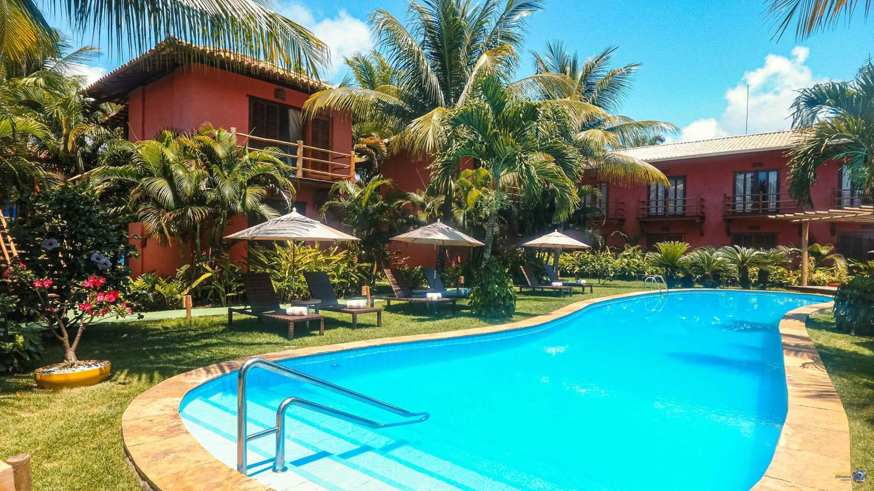 Swimming pool in Pousada Vira Canoa