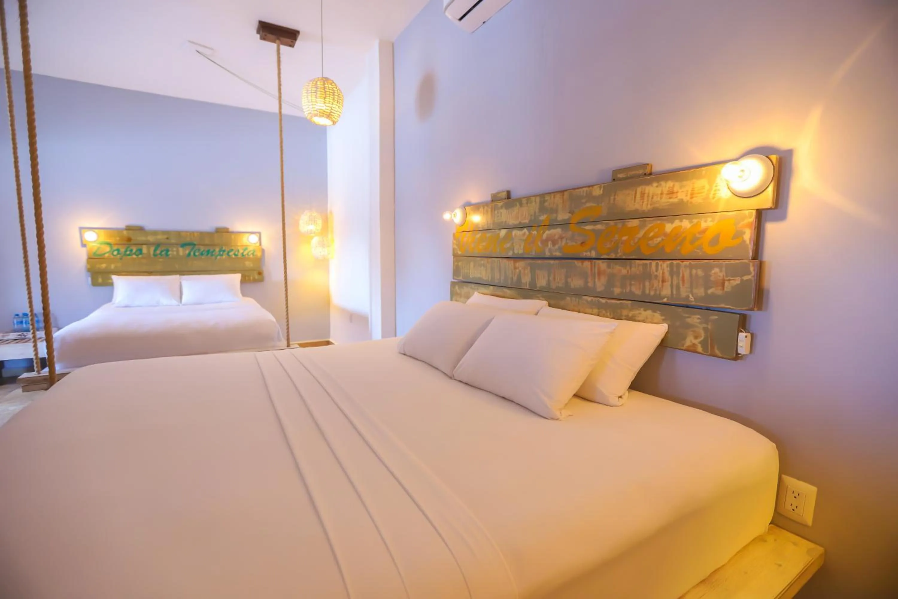 Photo of the whole room, Bed in 40 Cañones