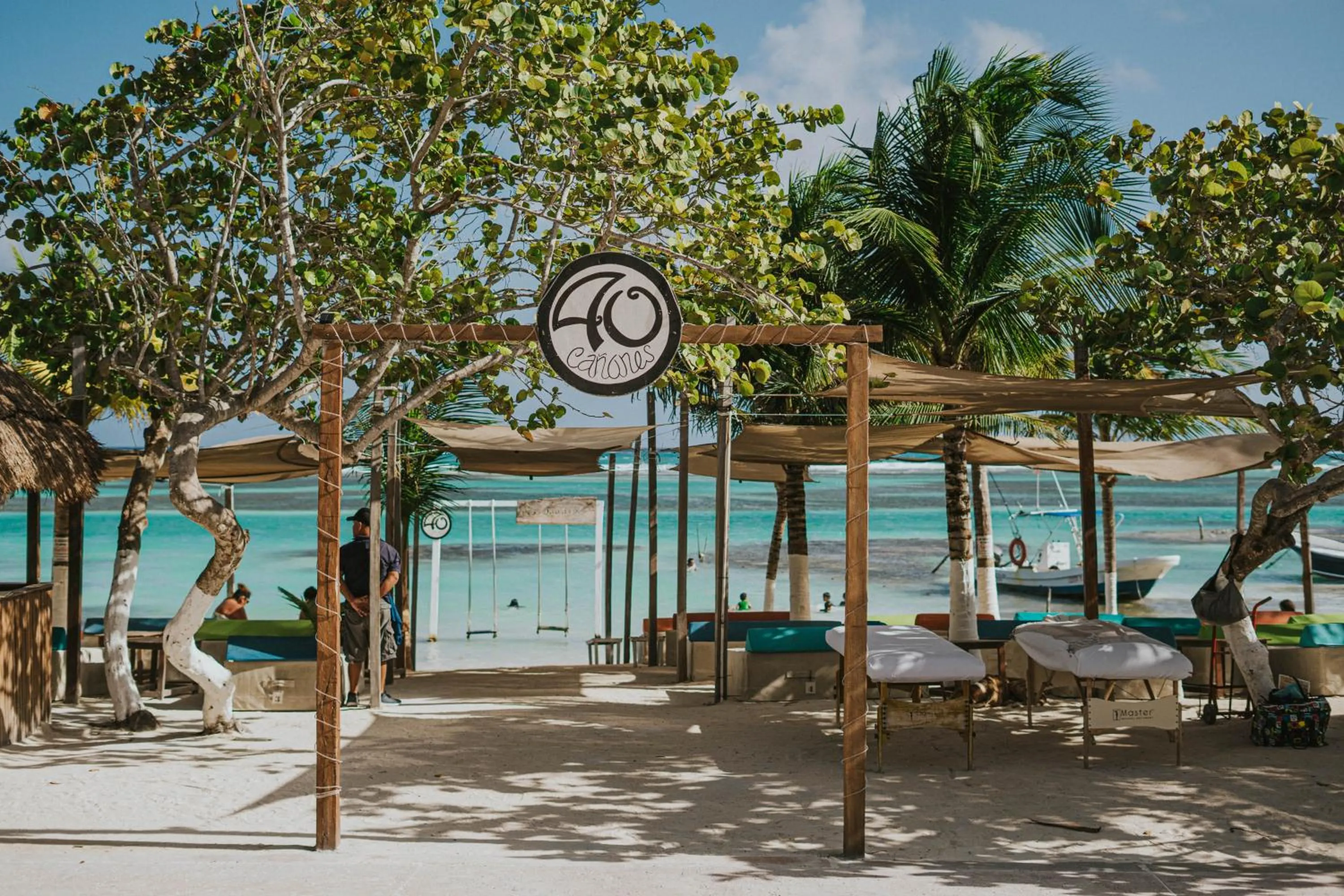 Beach in 40 Cañones