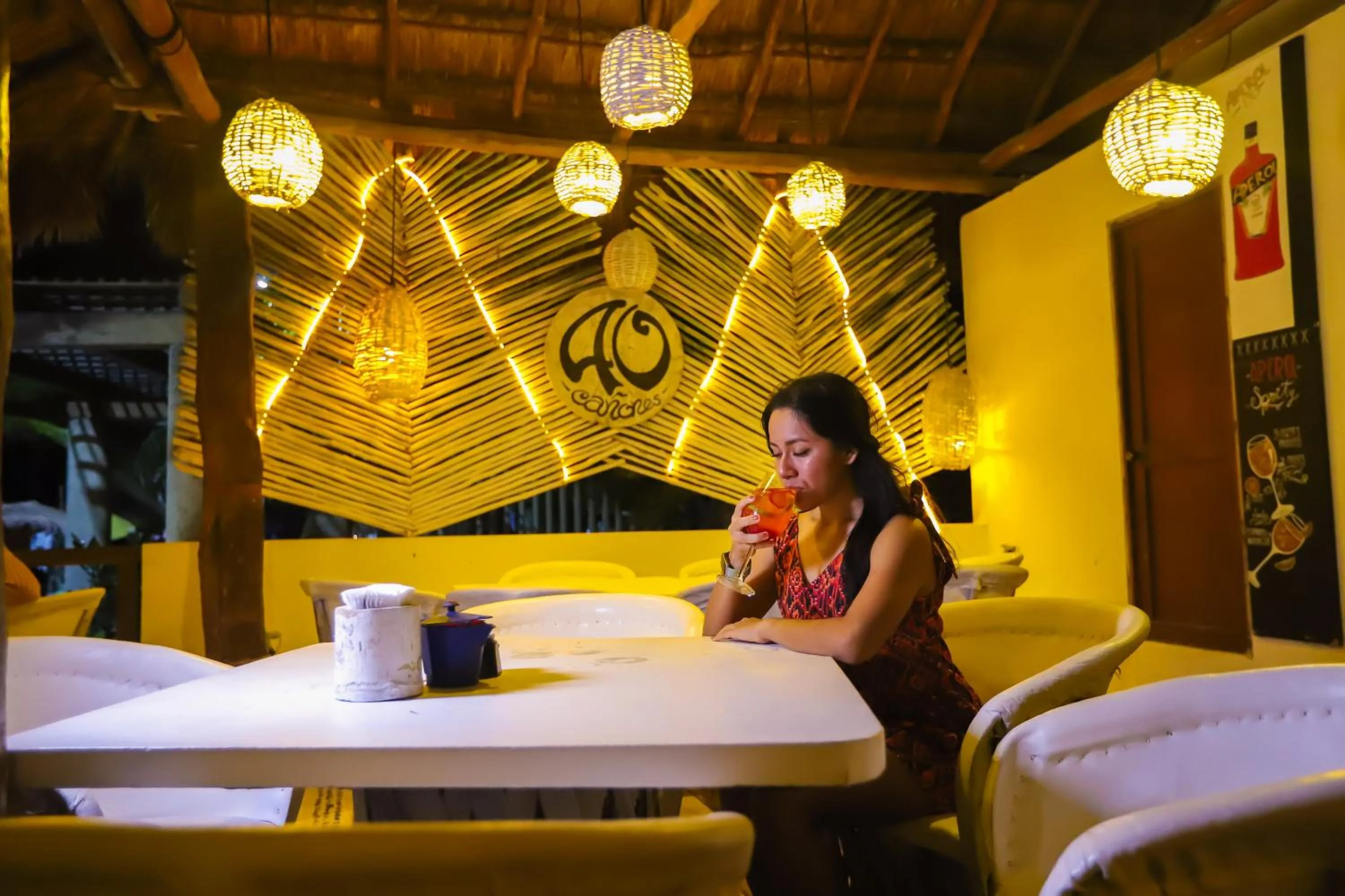 Restaurant/places to eat, Bed in 40 Cañones